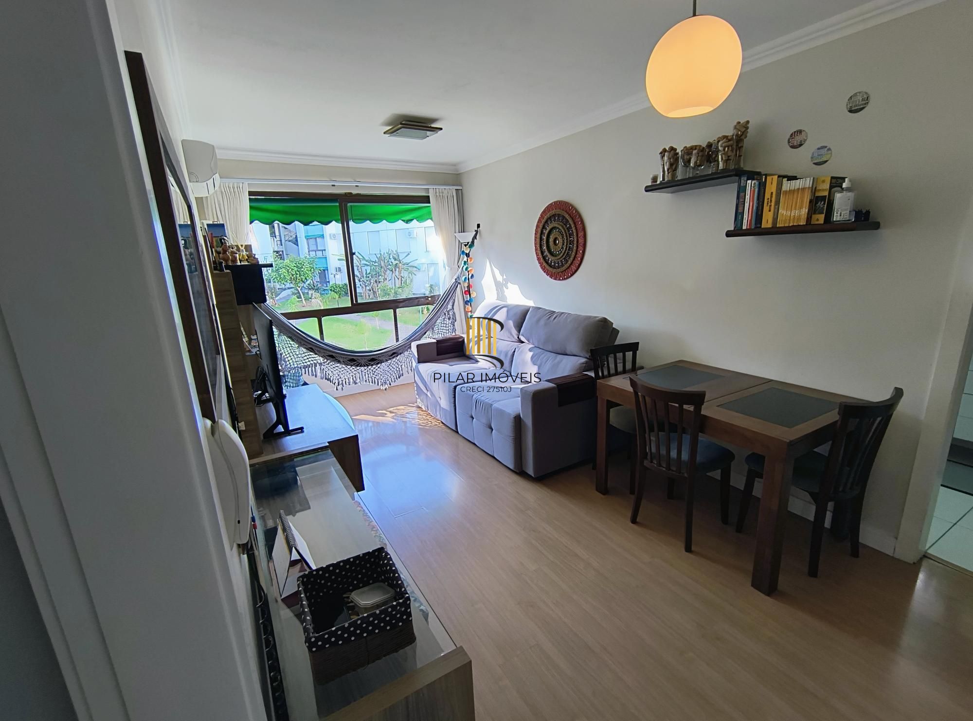 Apartamento 2 dormitórios com 2 vagas no bairro Nonoai