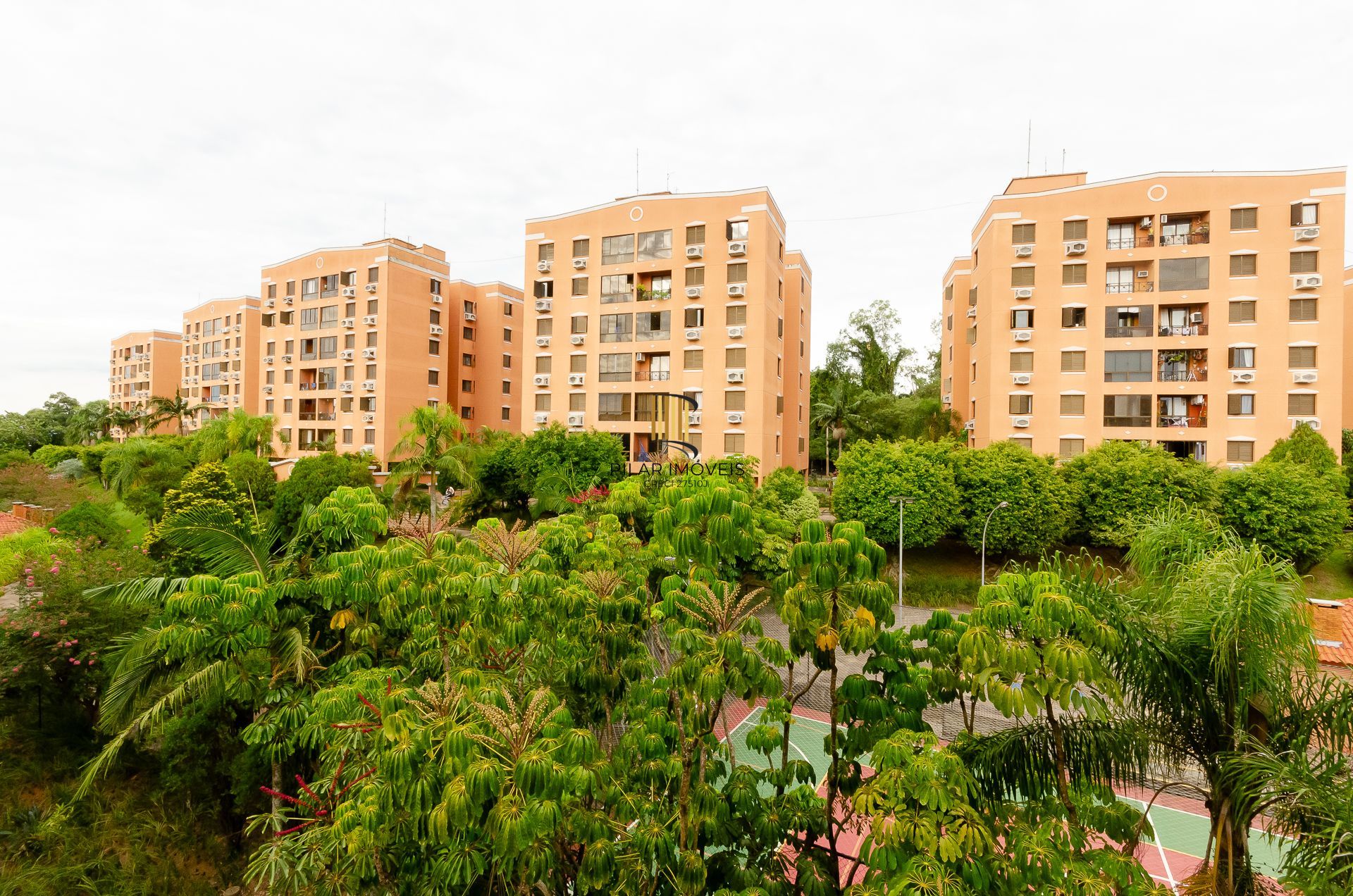 Edifício Residencial Villagio Di Roma- Apartamento a venda com 3 dormitórios no bairro Jardim Carvalho