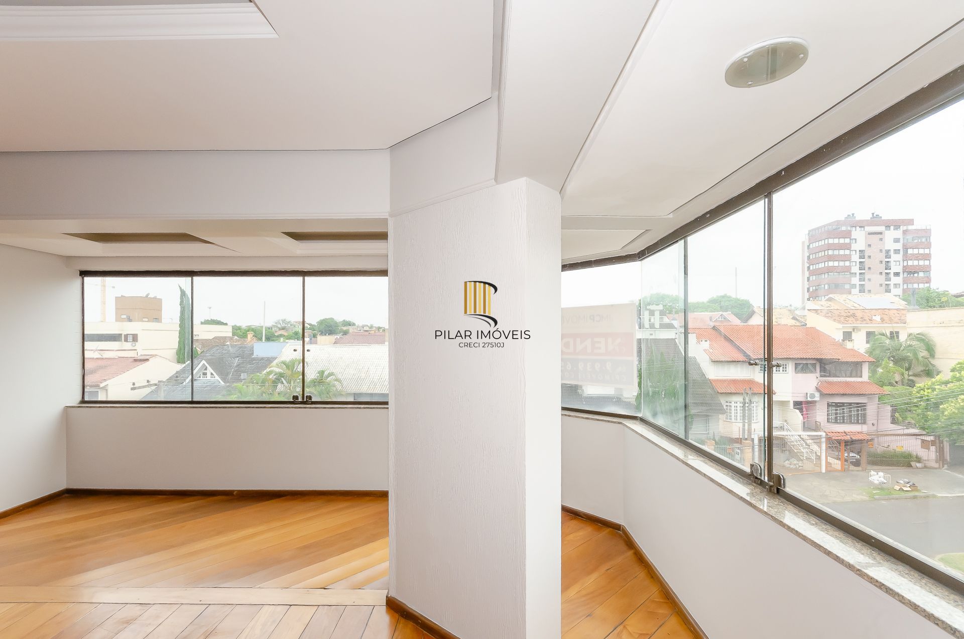 Edifício Canaã Cobertura com 3 dormitórios no bairro jardim Itú