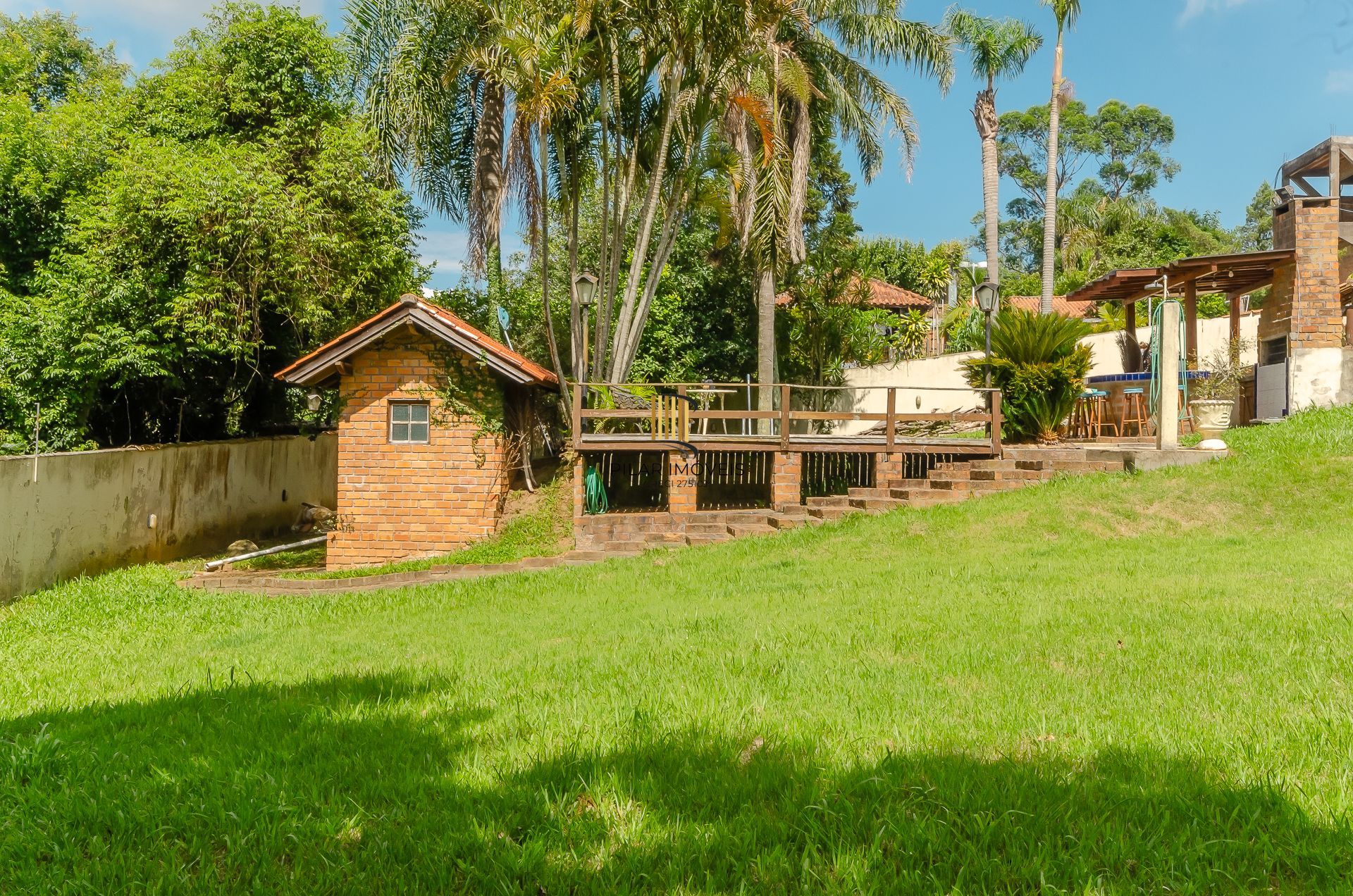 Casa Exclusiva na Zona Sul com Vista Panorâmica, Piscina e Poço Artesiano!