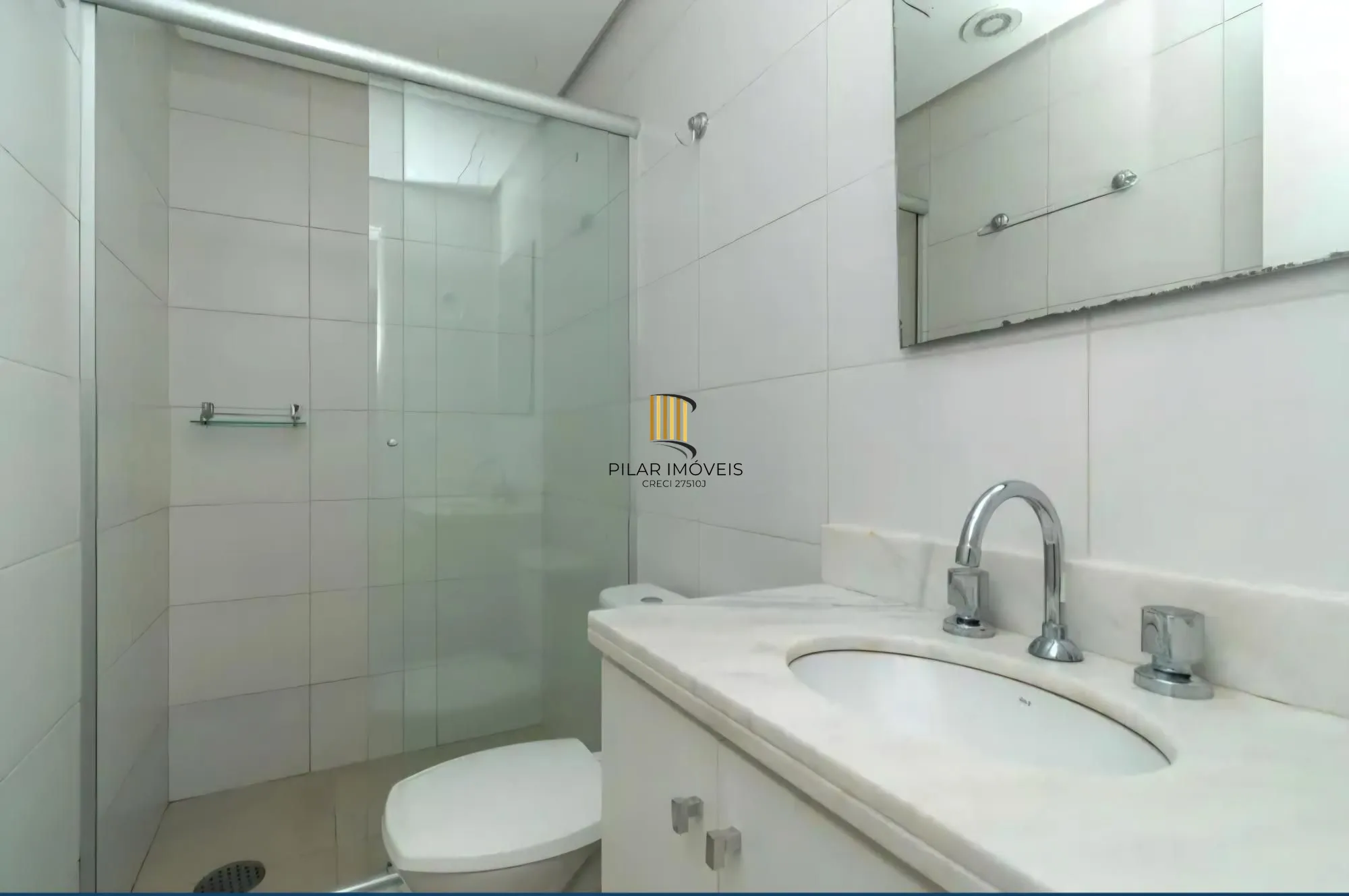 Edifício Jules Verne - Venda de apartamento com 02 dormitórios no bairro Petrópolis
