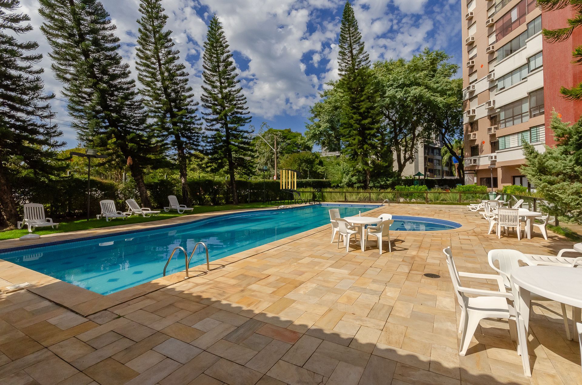 Edifício Praça Paris - Apartamento de 3 dormitórios em frente ao Colégio Anchieta
