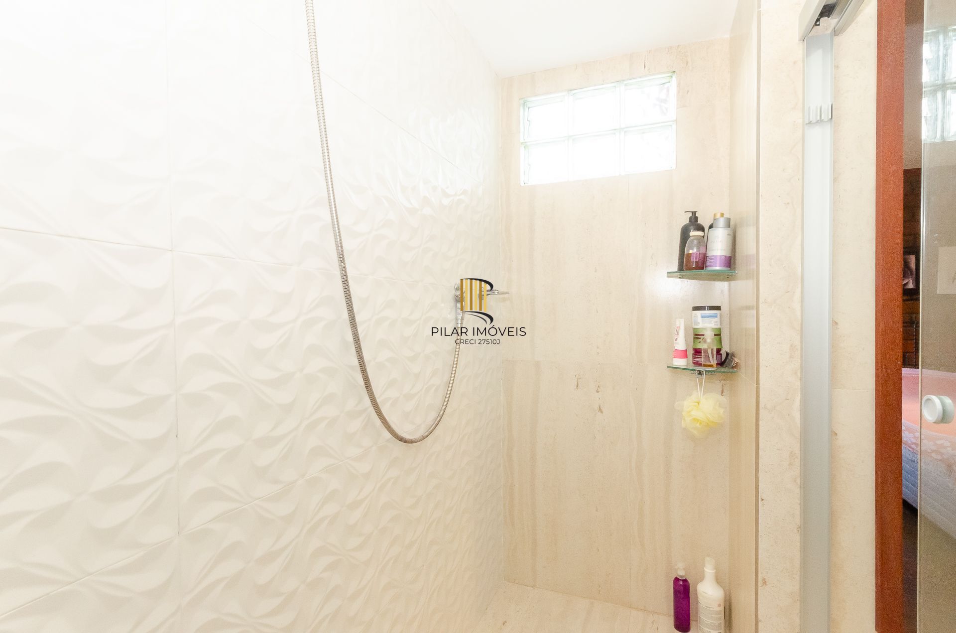 Casa Exclusiva na Zona Sul com Vista Panorâmica, Piscina e Poço Artesiano!