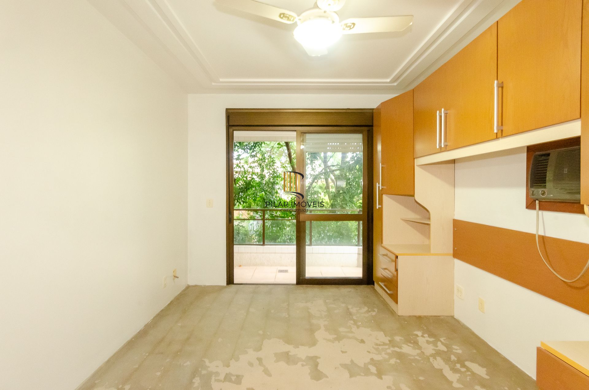 Edifício Luciana - Apartamento a venda com 2 dormitórios no Bairro Petrópolis