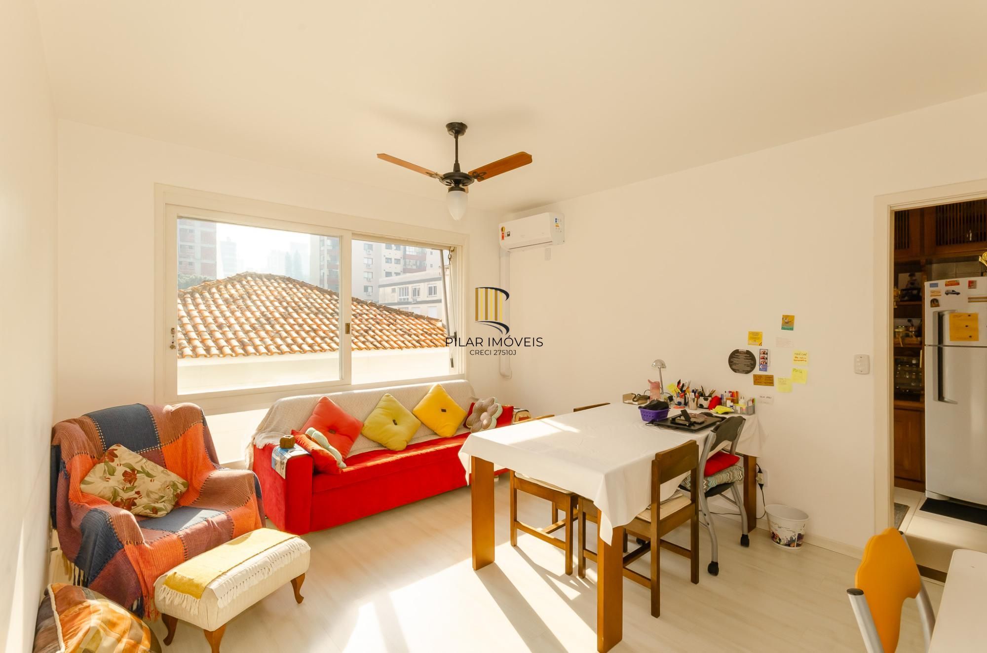Edifício Solar Pederneiras Apartamento 2 dormitórios no Bairro Petrópolis