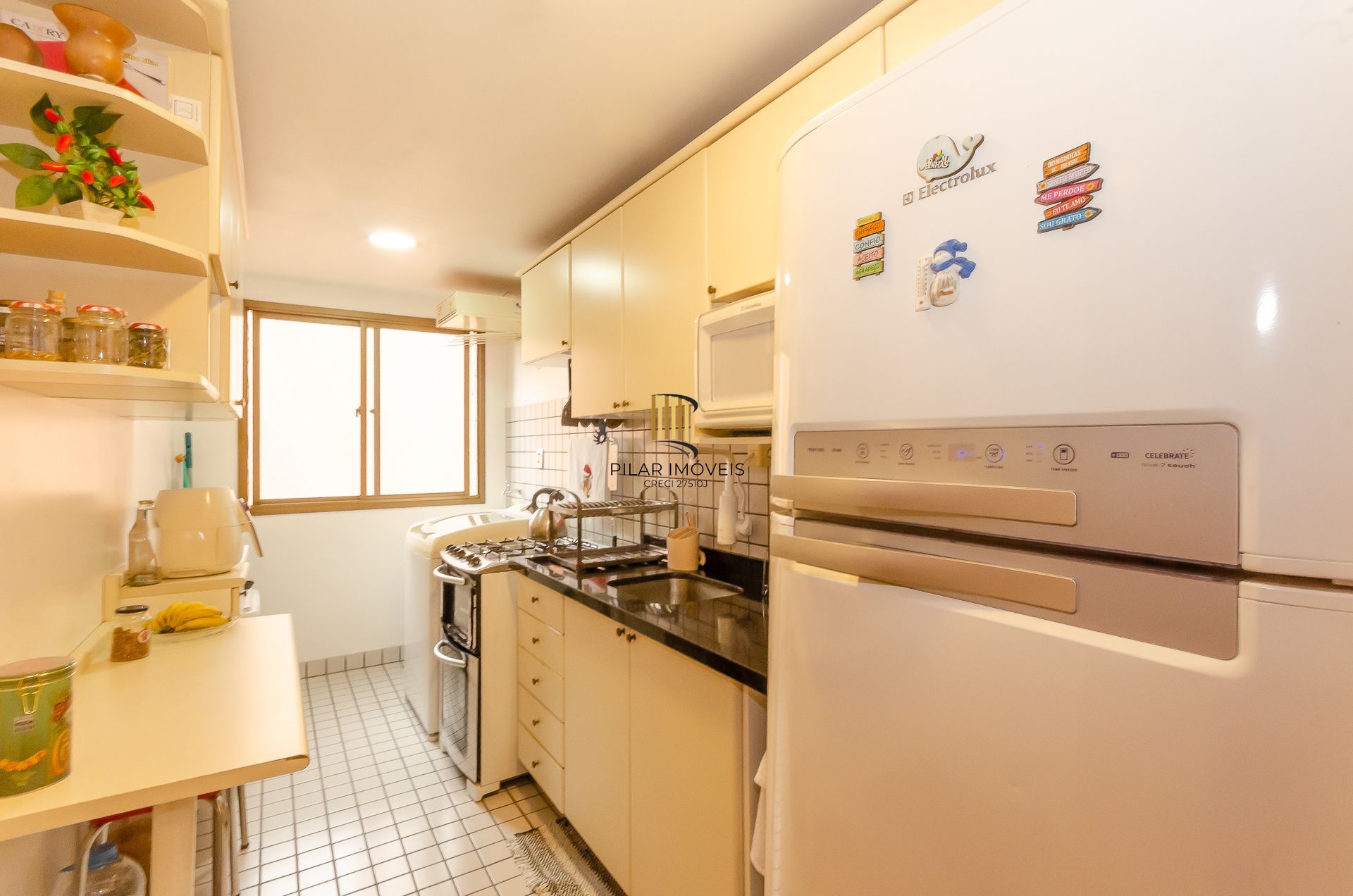 Edifício Residencial Villagio Di Roma- Apartamento a venda com 3 dormitórios no bairro Jardim Carvalho