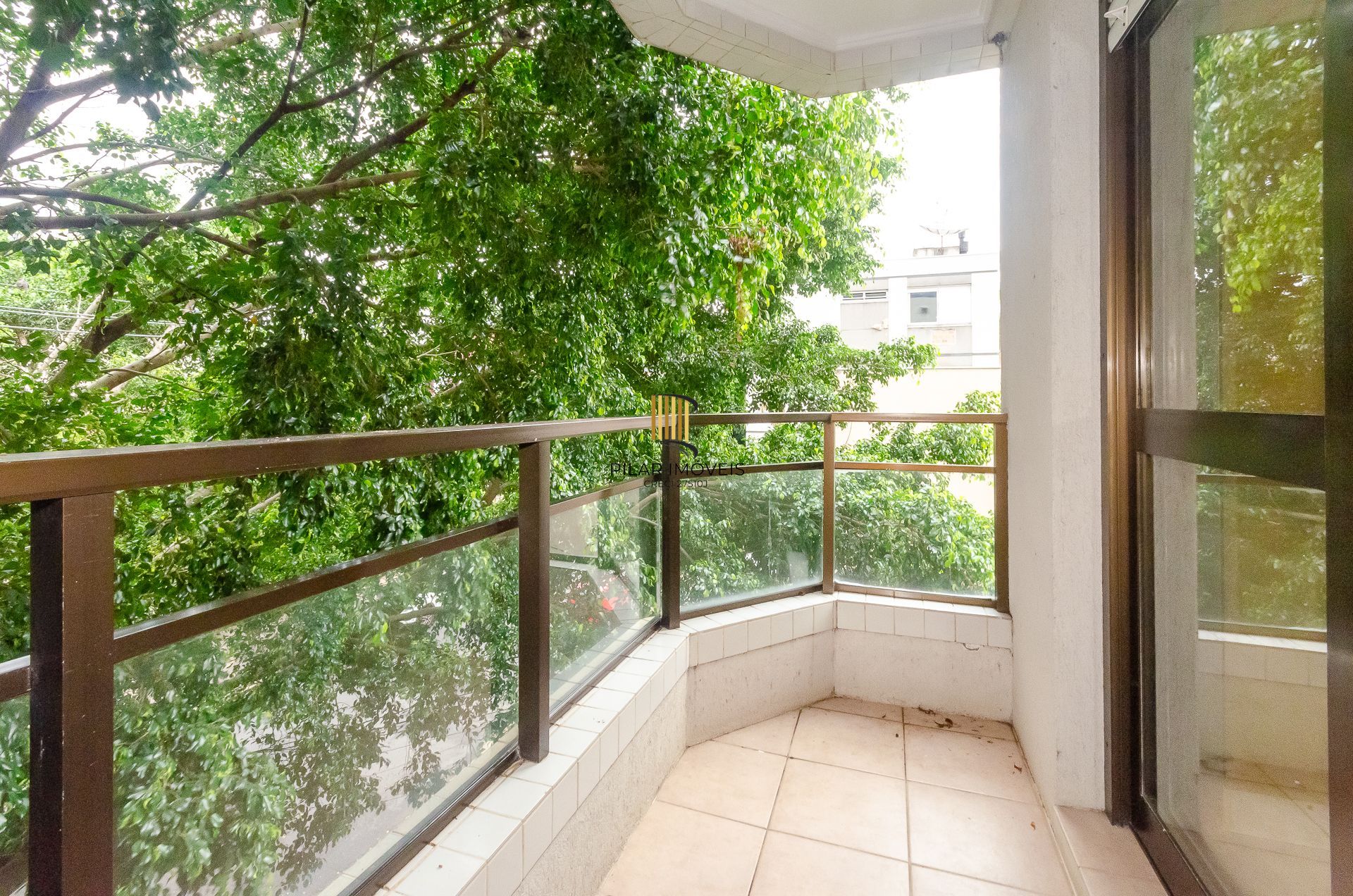 Edifício Luciana - Apartamento a venda com 2 dormitórios no Bairro Petrópolis