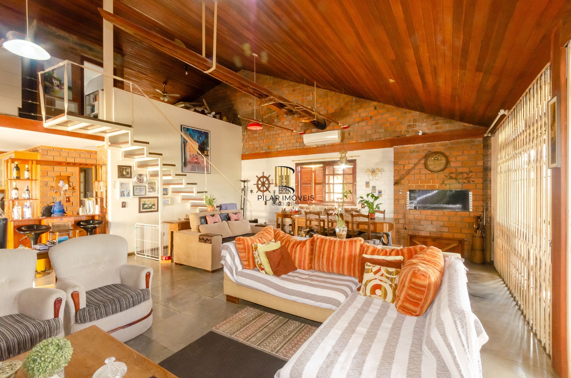 Casa Exclusiva na Zona Sul com Vista Panorâmica, Piscina e Poço Artesiano!