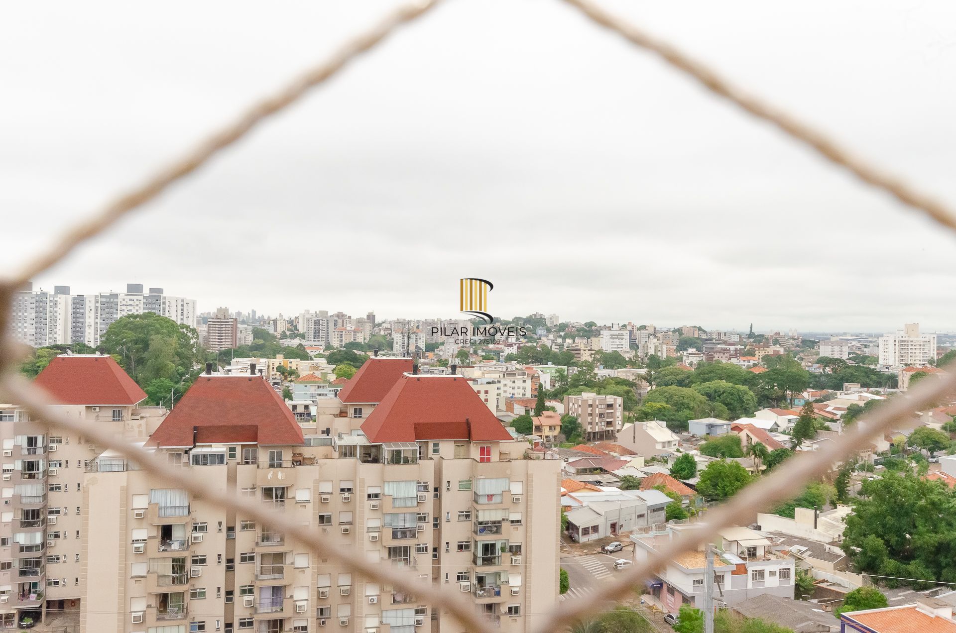 Icon Residencial Apartamento último andar de 2 dormitórios com Suíte Semi mobiliado