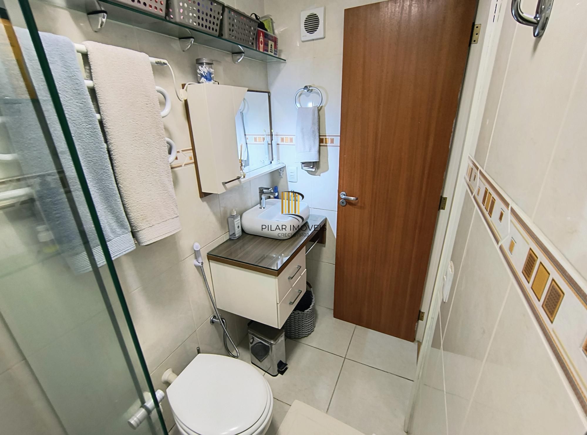 Apartamento 2 dormitórios com 2 vagas no bairro Nonoai