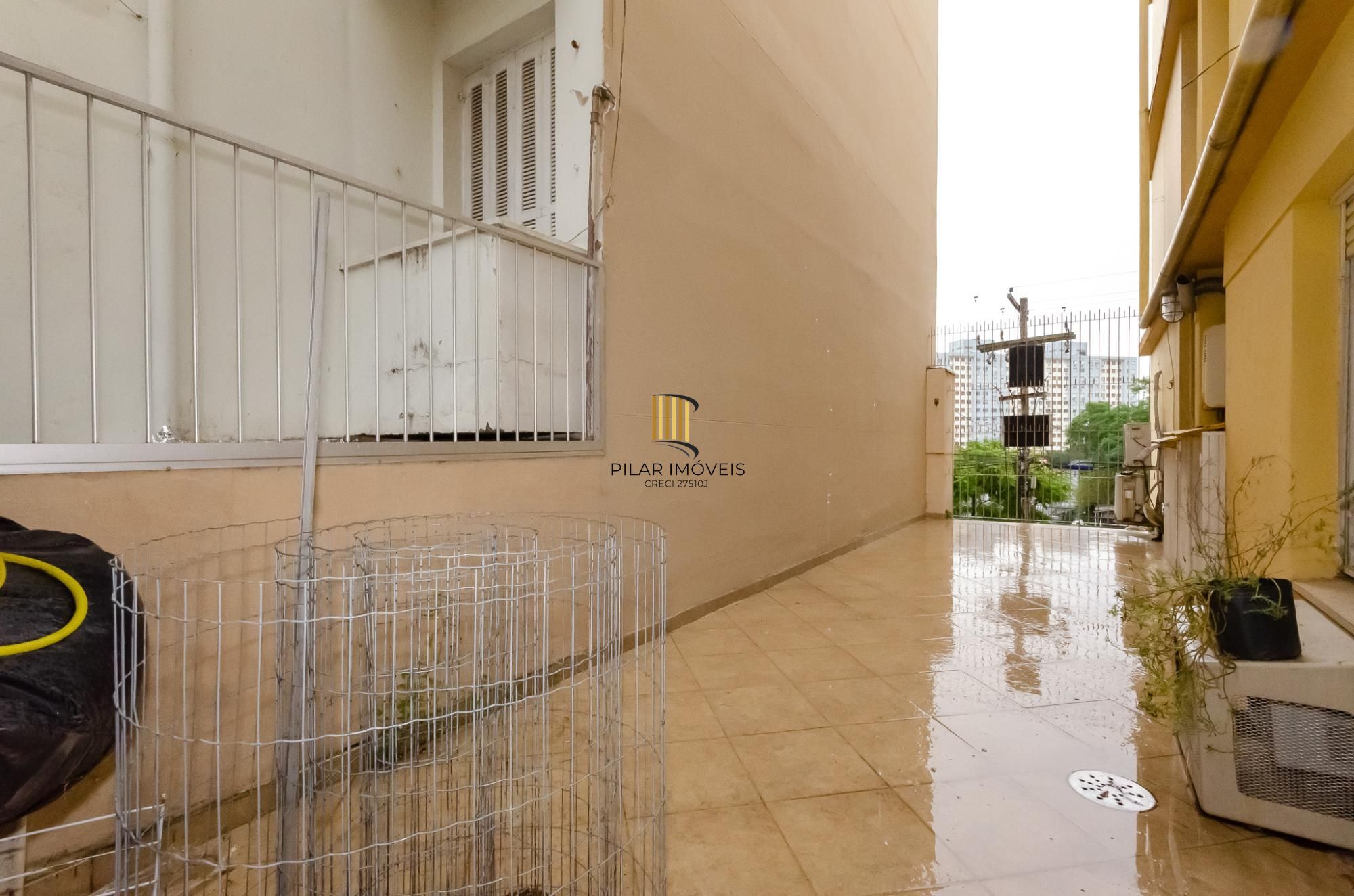 Edifício Ione Apartamento 3 dormitórios no Bairro Petrópolis