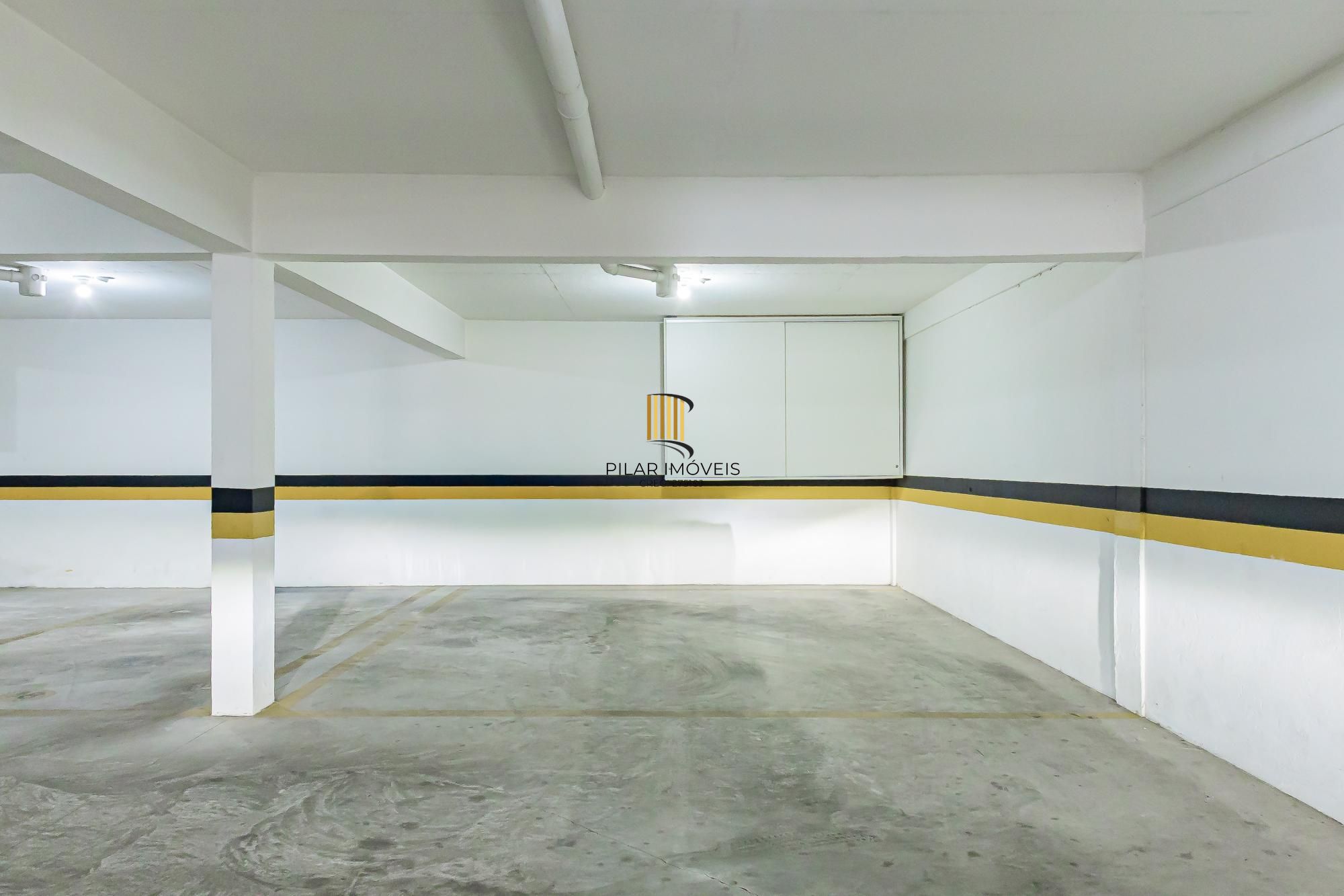 Apartamento Higienópolis de 2 Dormitórios com Suíte e Duas Vagas