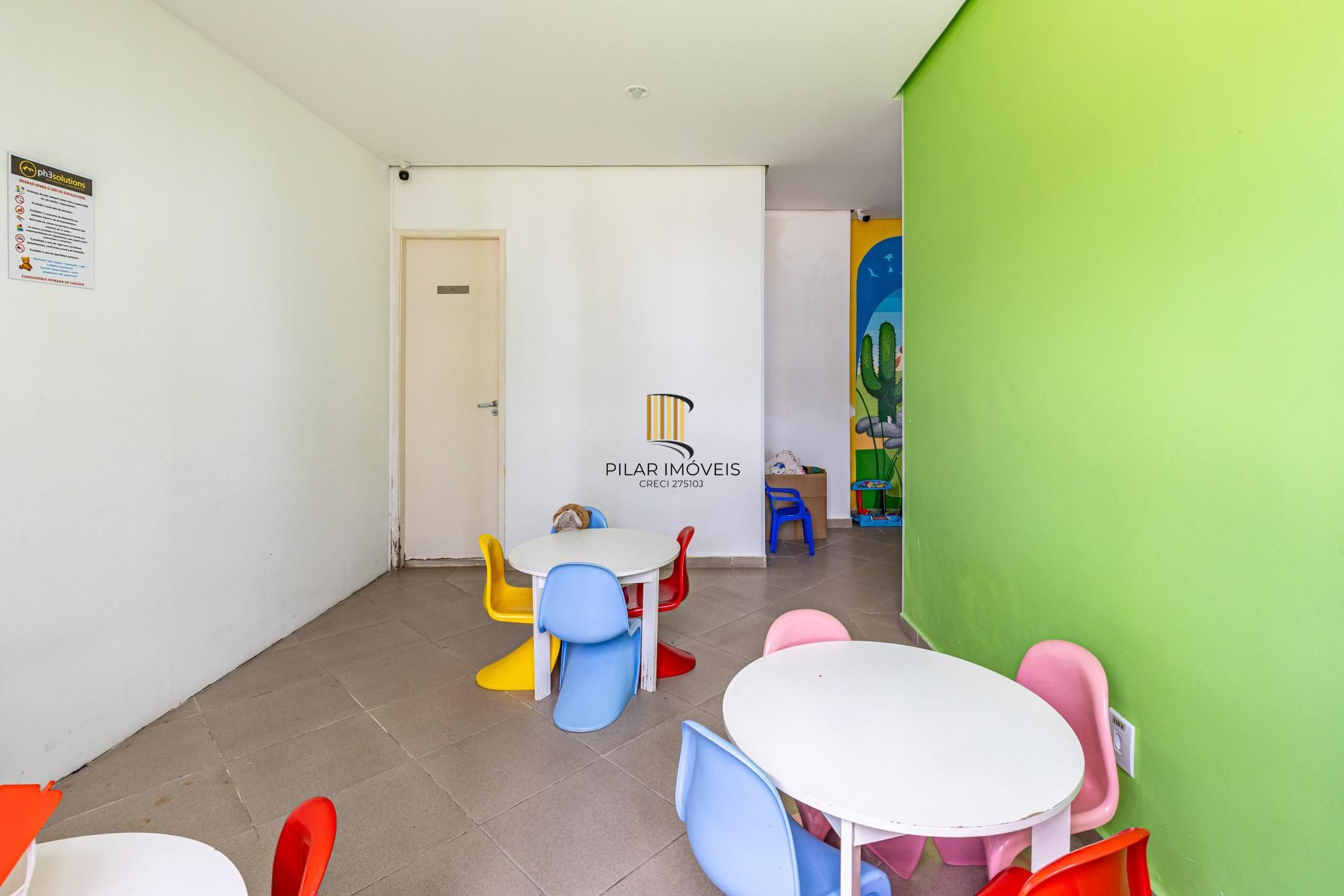 Morada de Cascais - Apartamento 3 dormitórios 1 suíte e vaga no bairro Passo das Pedras