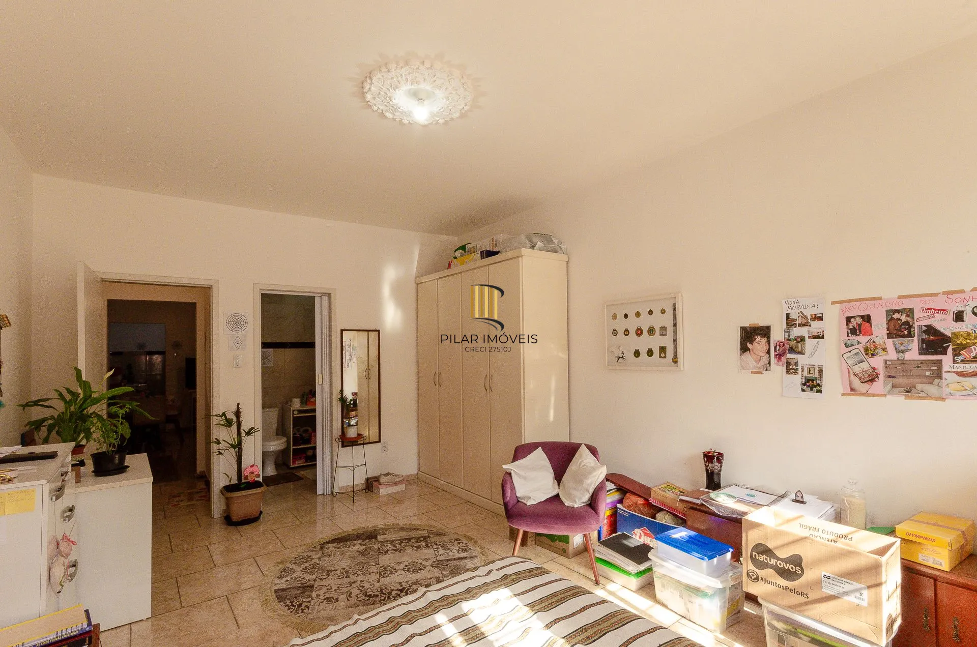 Apartamento de 1 Dormitório com Dependência de Empregada no bairro Petrópolis