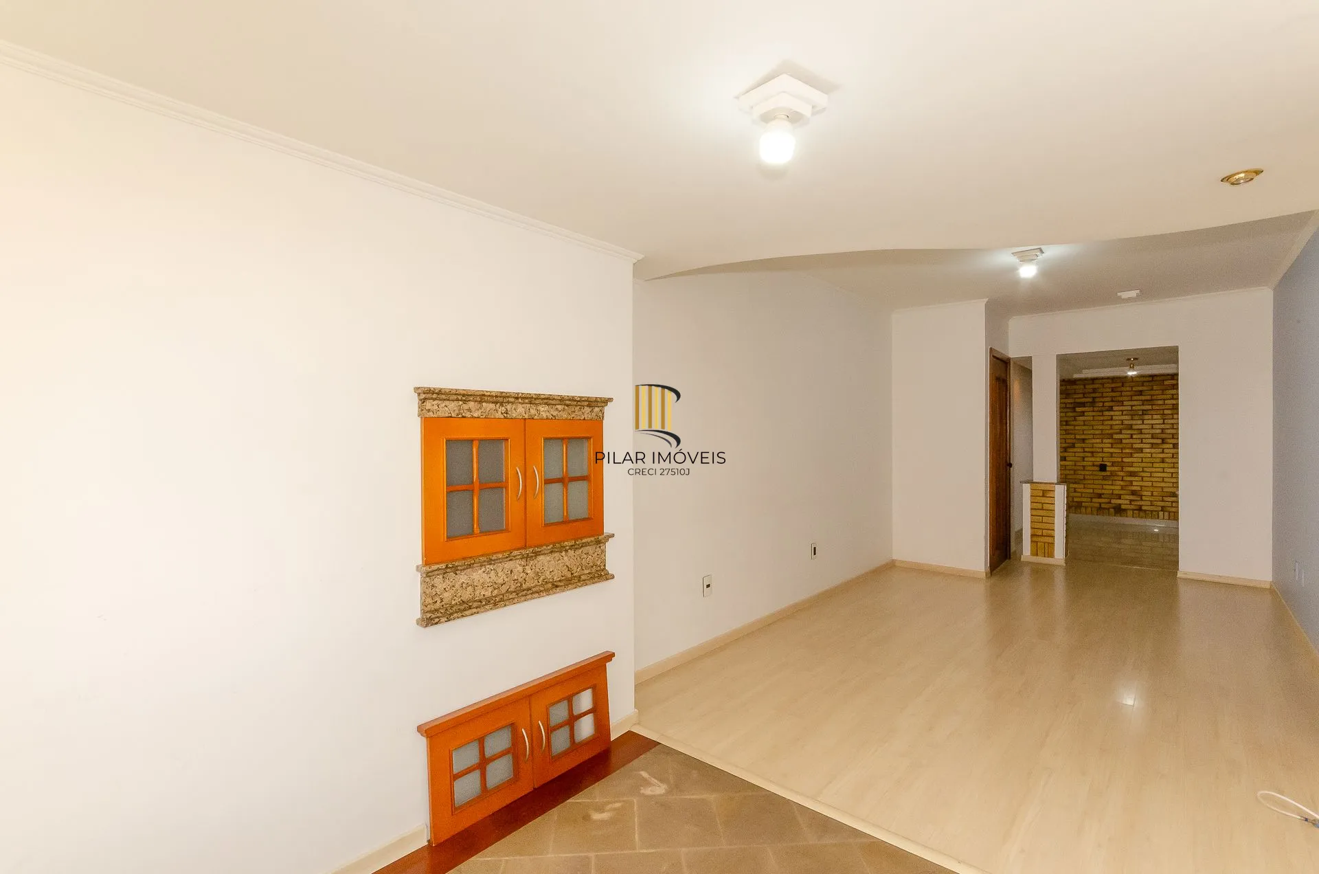 Apartamento 2 dormitórios com churrasqueira no bairro Cristo Redentor