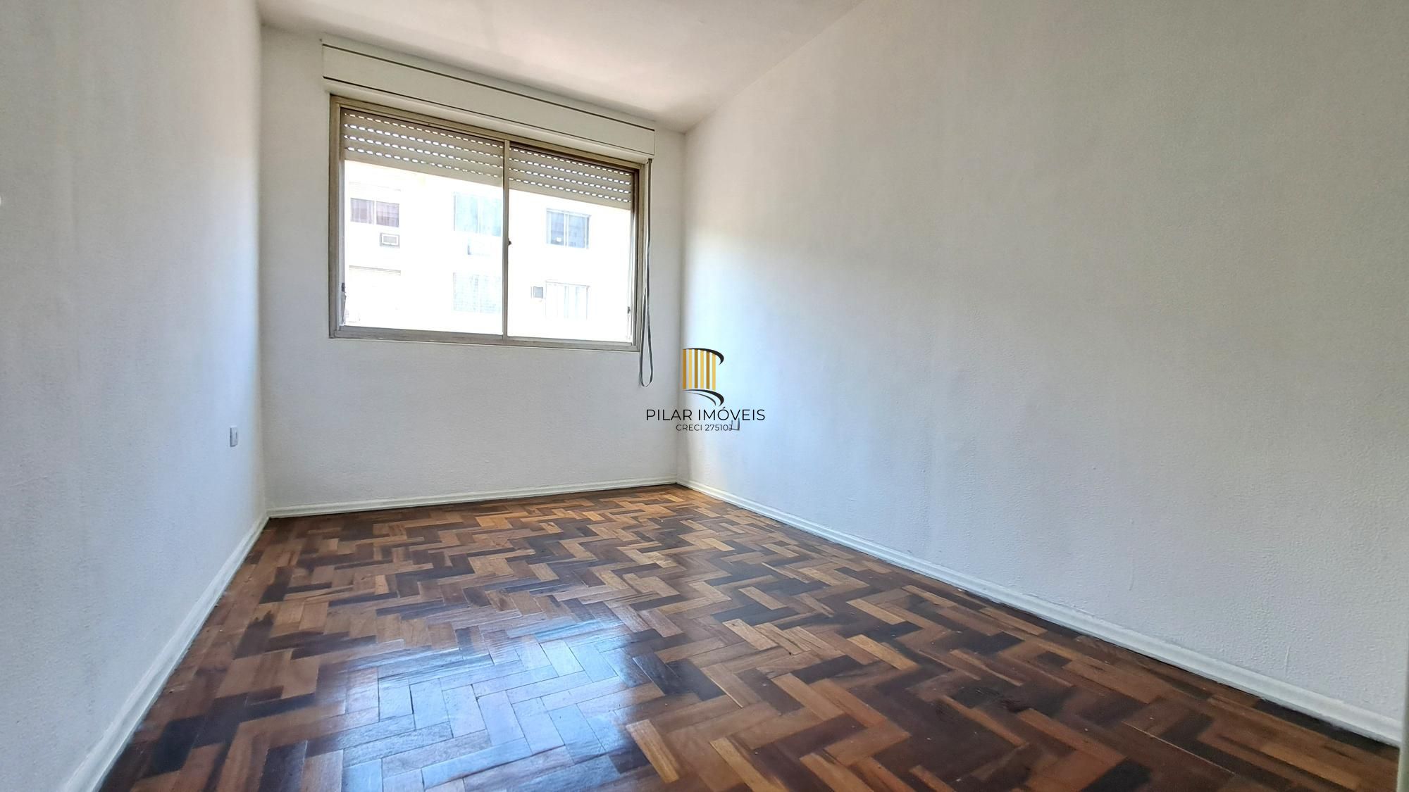 Apartamento 2 dormitórios com vaga no bairro Sarandi