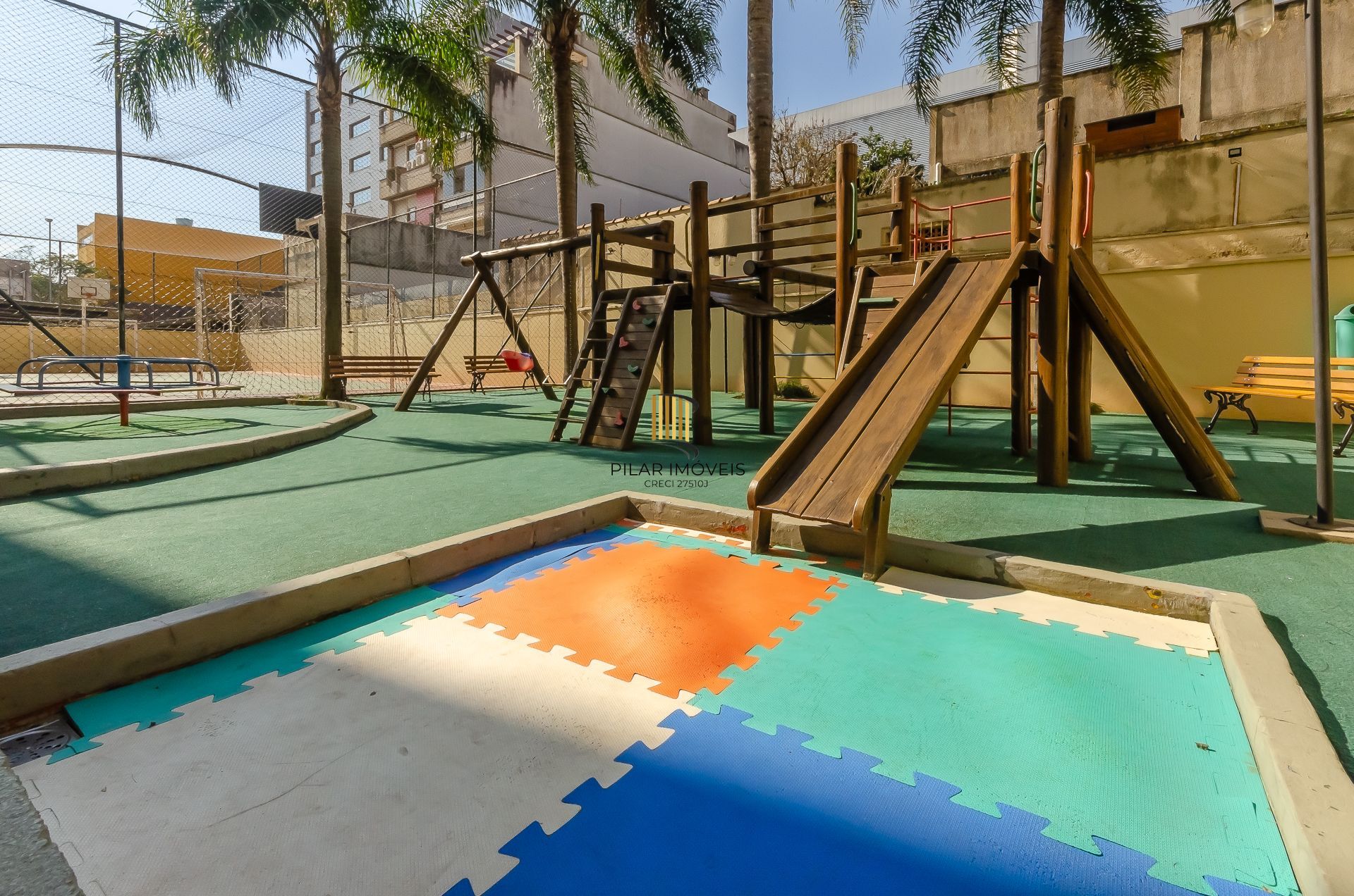Santa Barbára Apartamento mobiliado de 3 dormitórios no bairro Passo da Areia