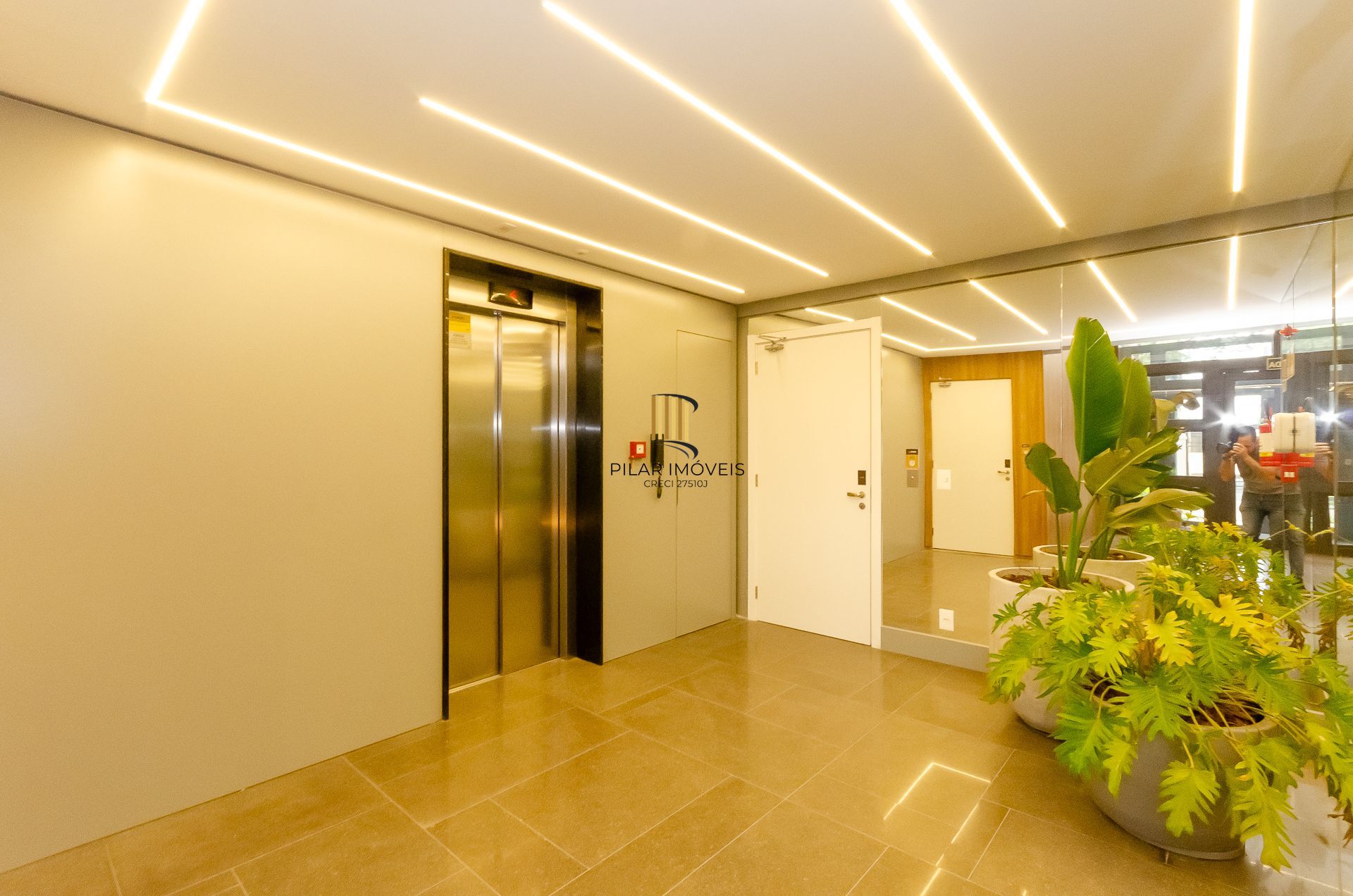 Idea Eça de Queiroz Apartamento Garden de 2 dormitórios no Bairro Petrópolis