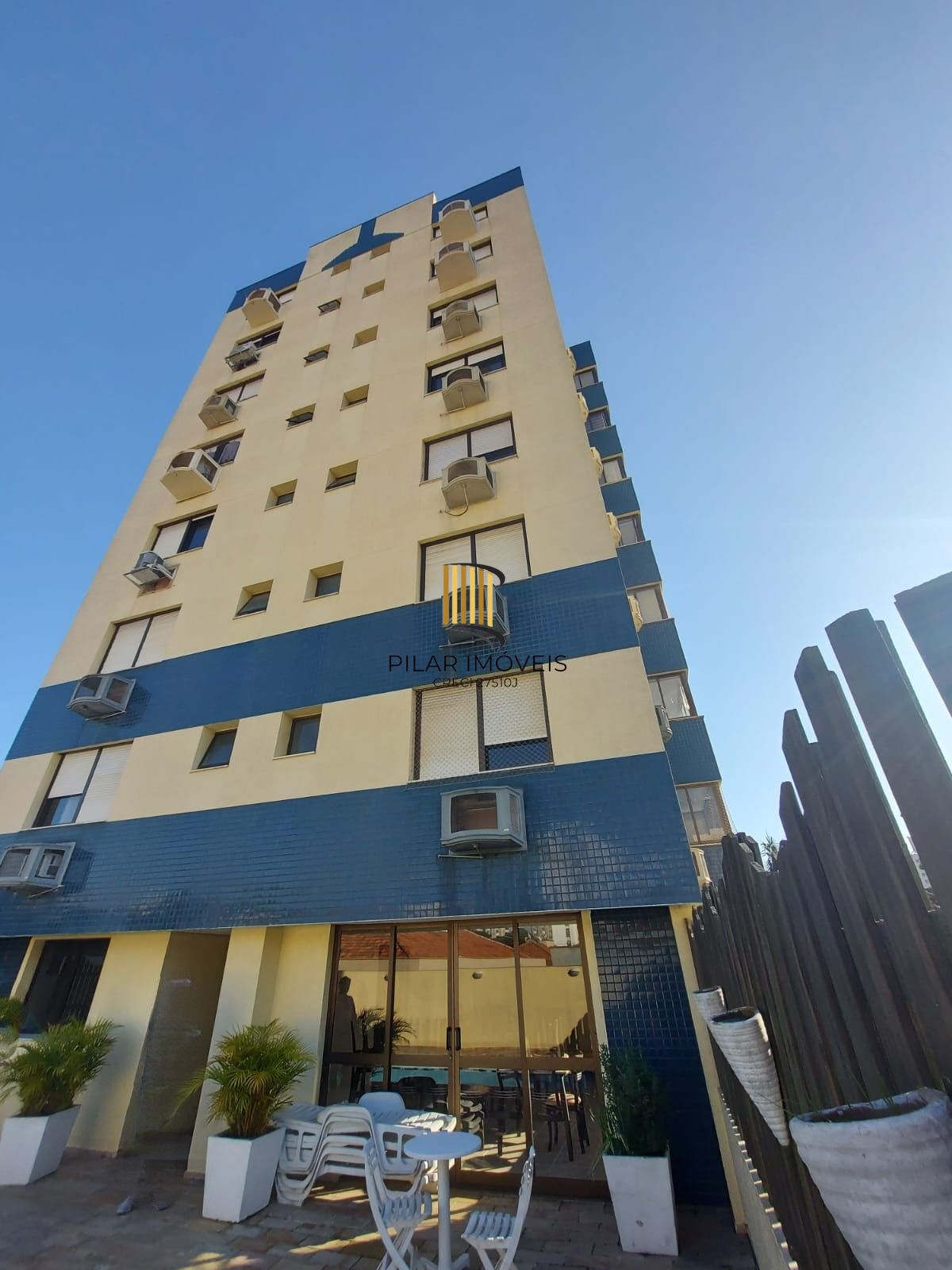 Colinas Garden Apartamento de 2 Dormitórios com Suíte e 2 Vagas no Bairro Passo d'Areia