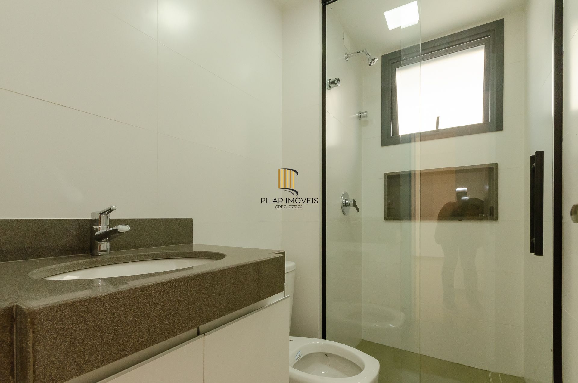 Idea Eça de Queiroz Apartamento Garden de 2 dormitórios no Bairro Petrópolis