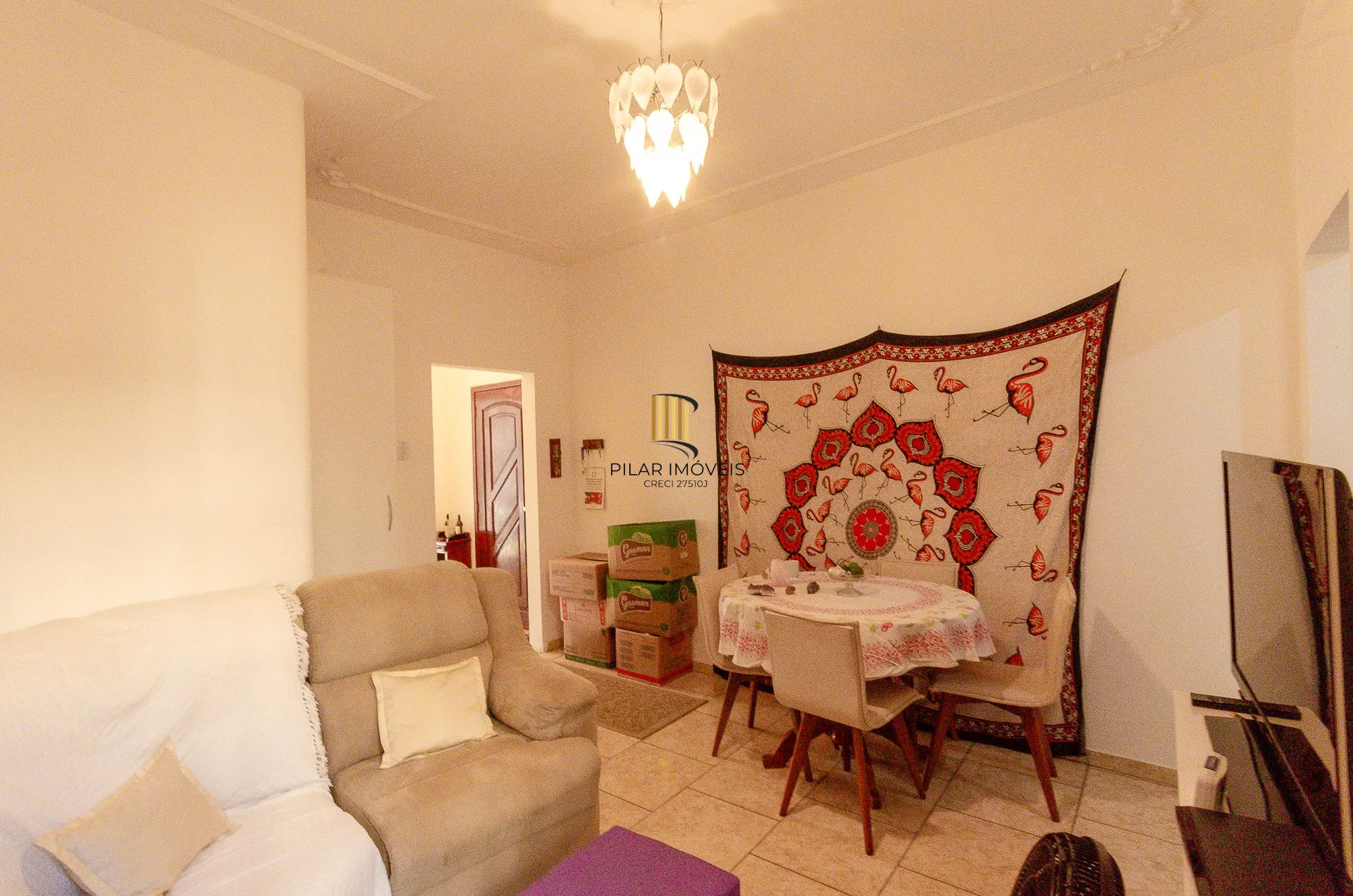 Apartamento de 1 Dormitório com Dependência de Empregada no bairro Petrópolis