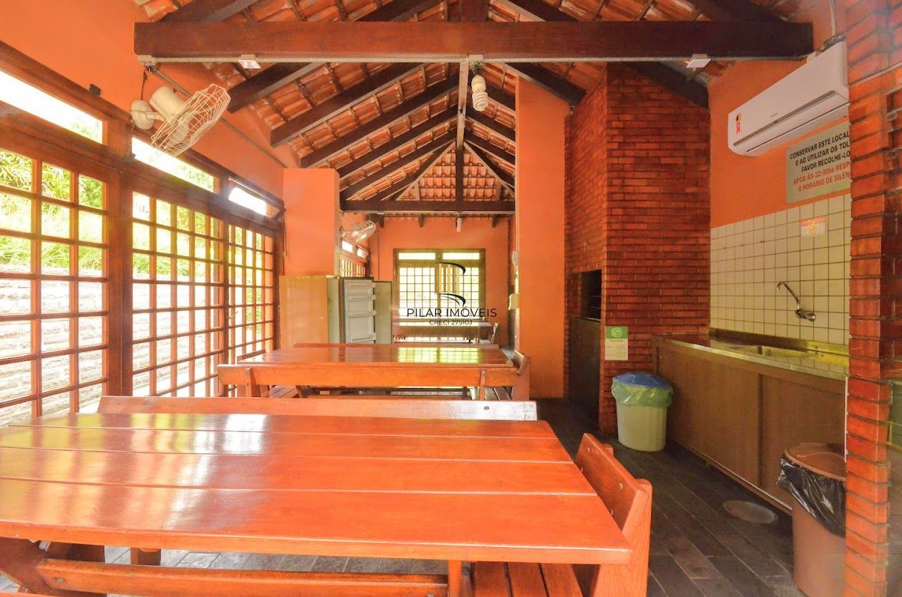 Edifício Residencial Villagio Di Roma- Apartamento a venda com 3 dormitórios no bairro Jardim Carvalho