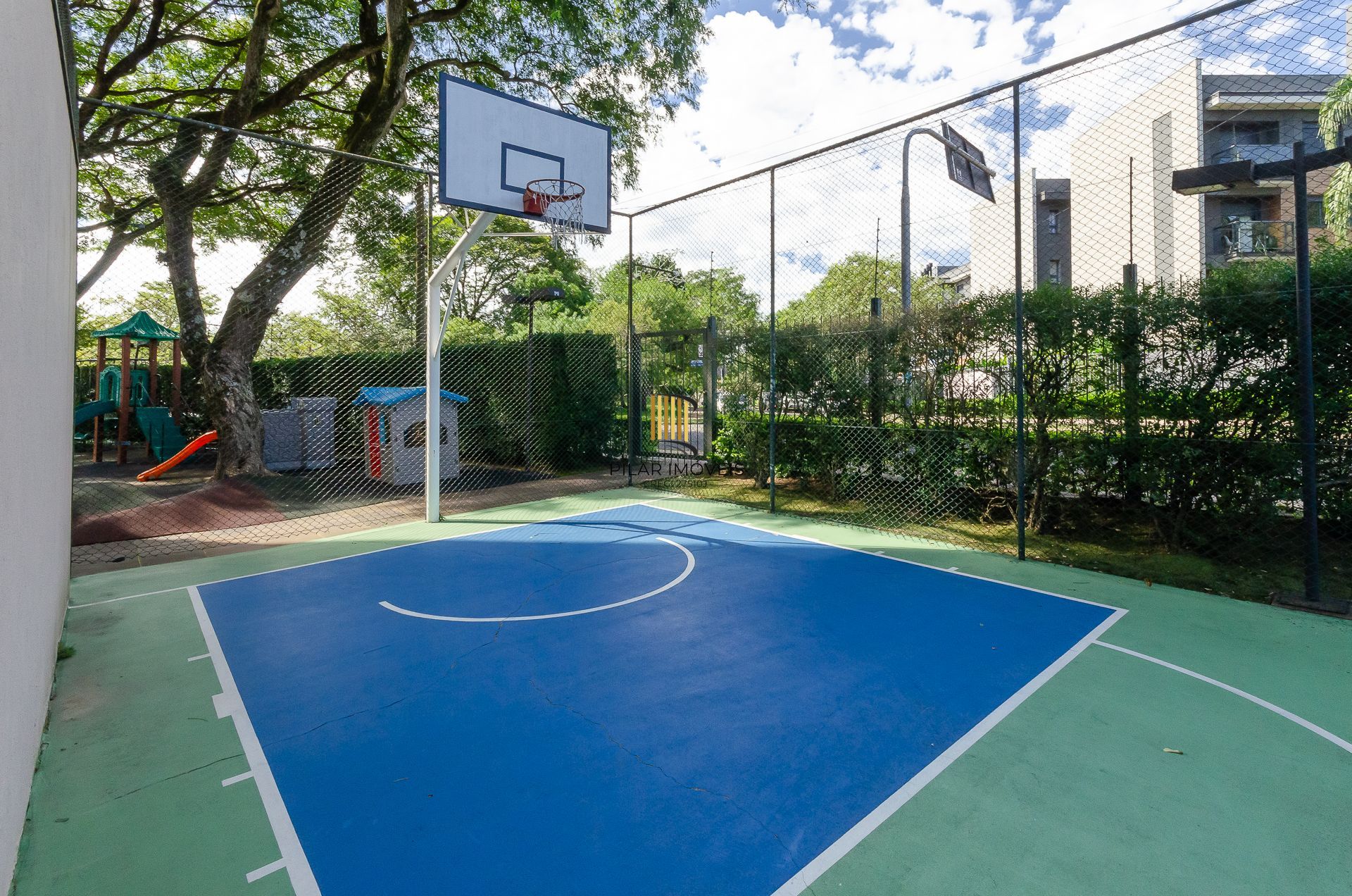Edifício Praça Paris - Apartamento de 3 dormitórios em frente ao Colégio Anchieta