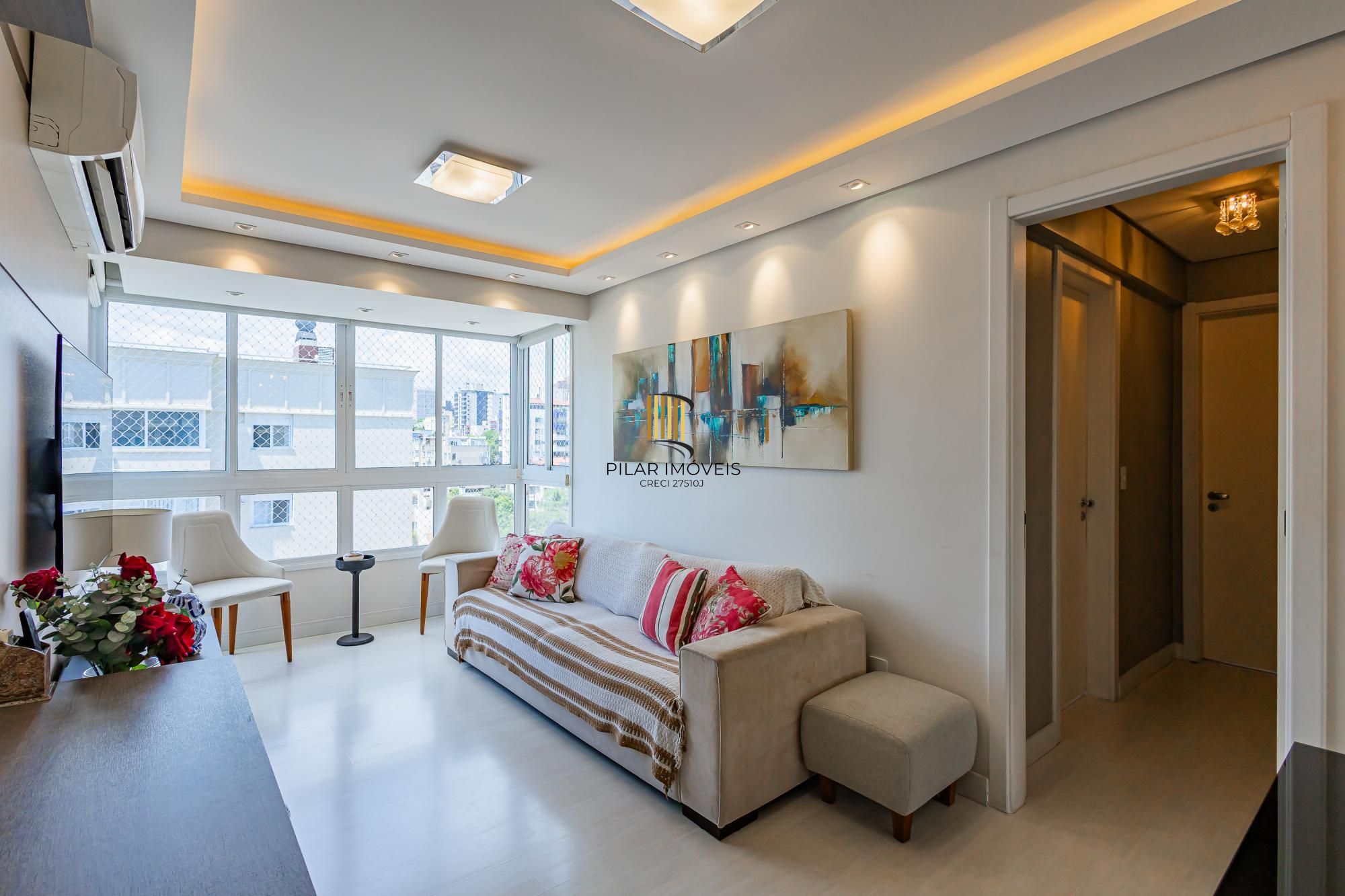 Apartamento Higienópolis de 2 Dormitórios com Suíte e Duas Vagas