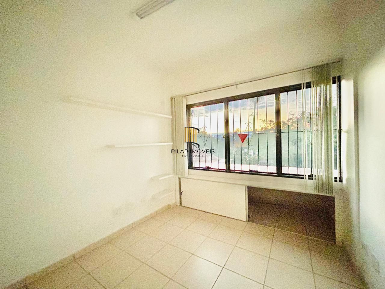 Centro Profissional El Greco Sala Comercial no Bairro Petrópolis