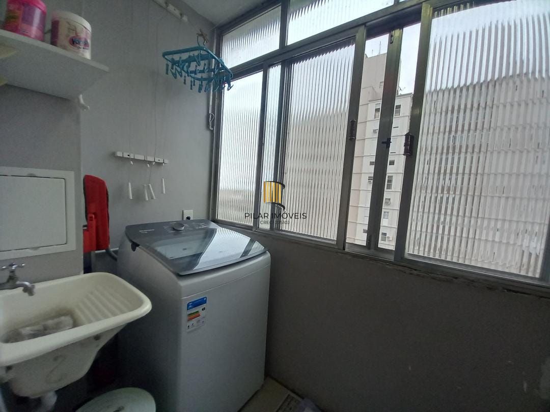 Edifício La Spezia - Apartamento 1 dormitório no bairro Humaitá