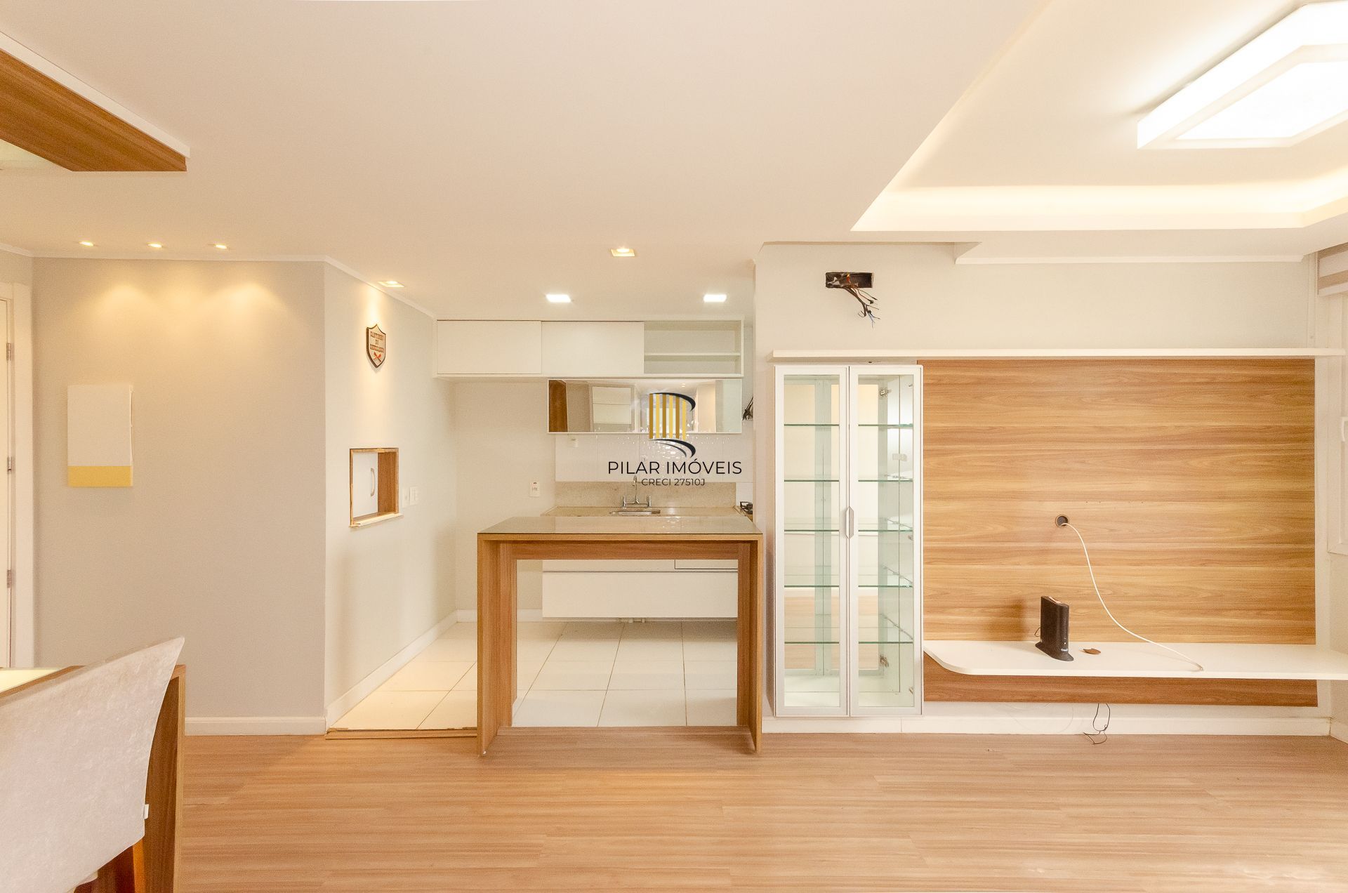 Icon Residencial Apartamento último andar de 2 dormitórios com Suíte Semi mobiliado