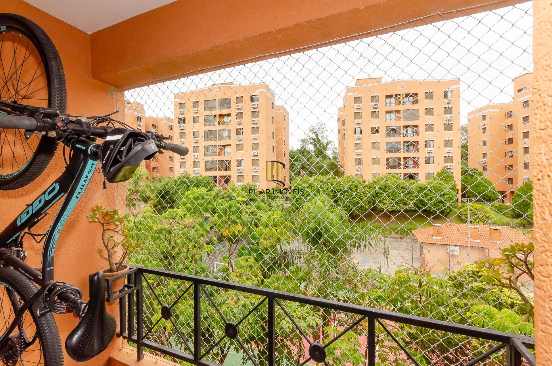 Edifício Residencial Villagio Di Roma- Apartamento a venda com 3 dormitórios no bairro Jardim Carvalho