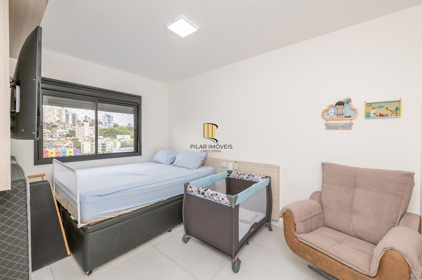 Yellow residence Apartamento de 2 Dormitórios Semimobiliado com 2 Vagas Próximo a Pucrs