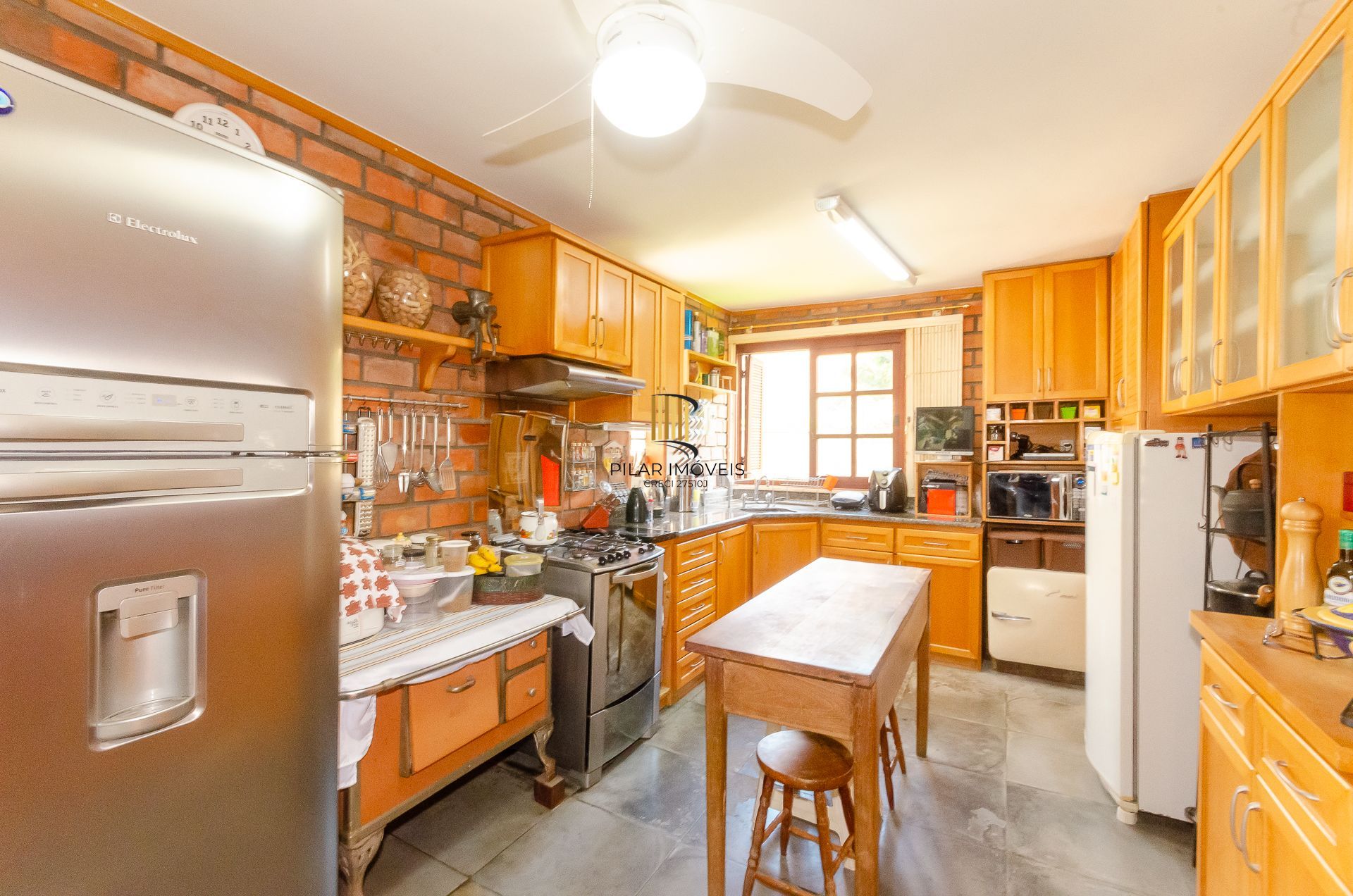 Casa Exclusiva na Zona Sul com Vista Panorâmica, Piscina e Poço Artesiano!