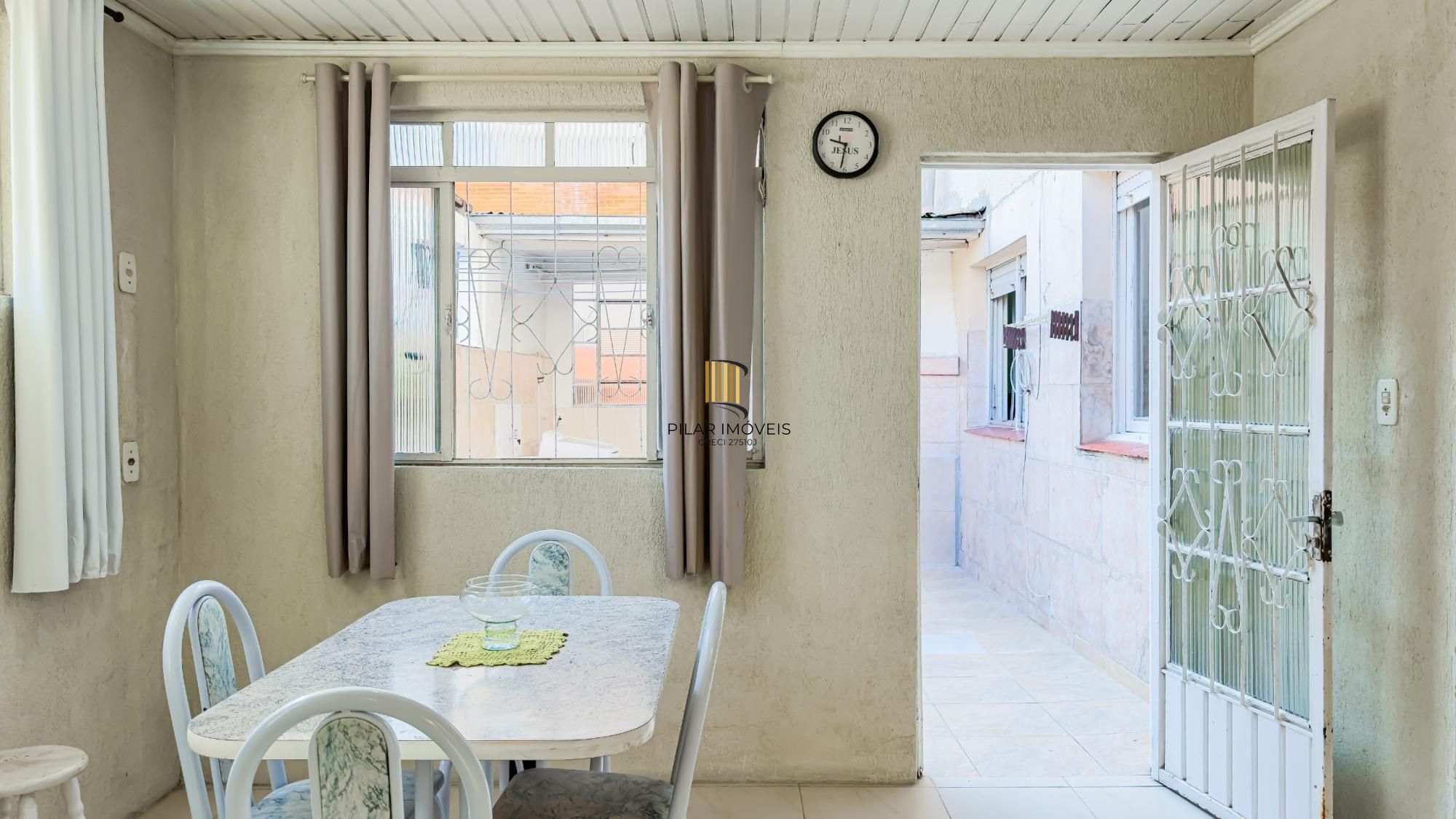 Apartamento garden 2 dormitórios com suíte e 1 vaga no bairro Jardim do Salso