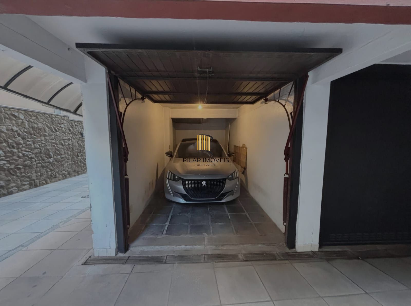 Edifício Humaitá Apartamento a venda com 2 dormitórios no bairro Cidade Baixa