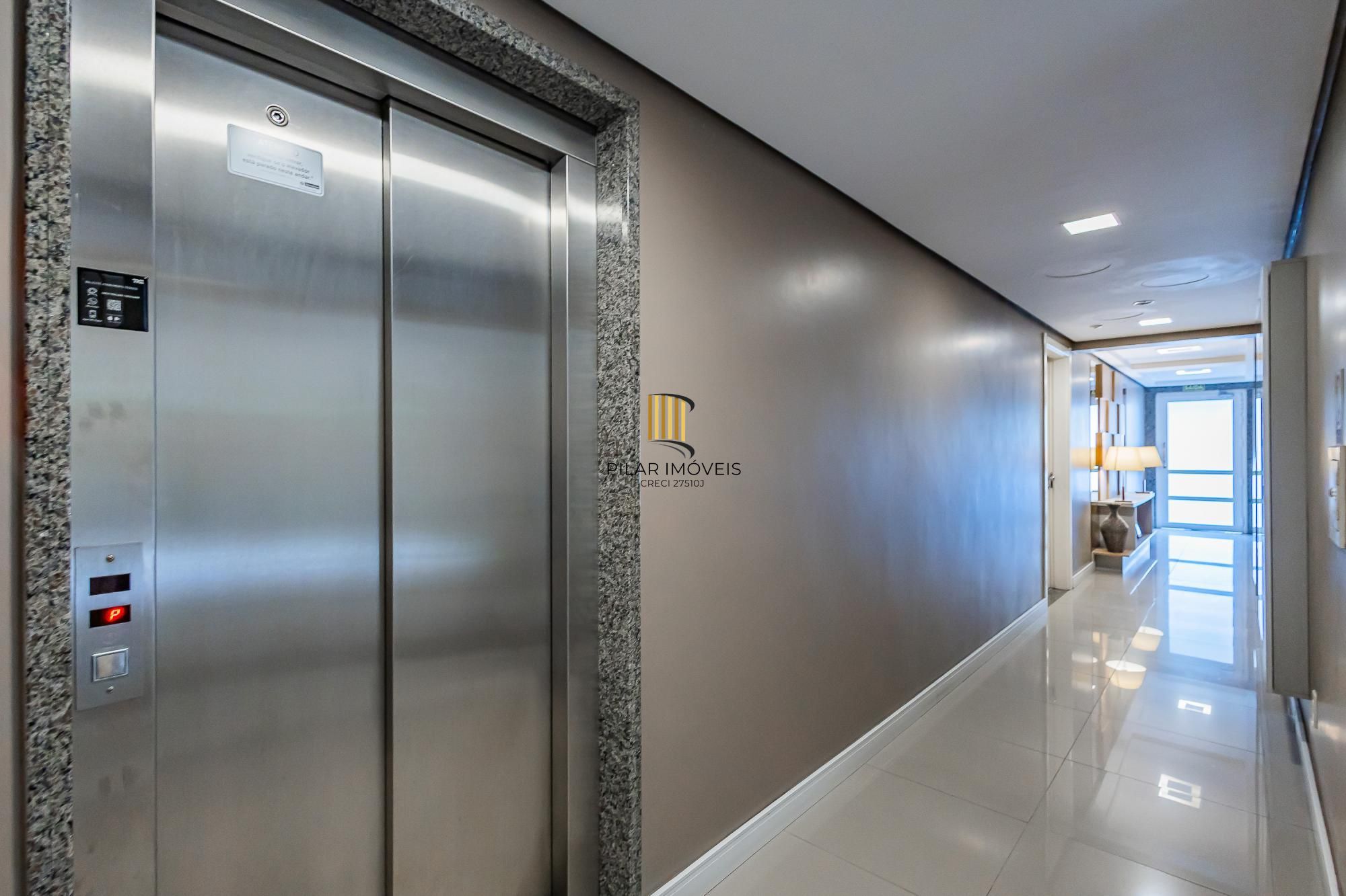 Apartamento Higienópolis de 2 Dormitórios com Suíte e Duas Vagas