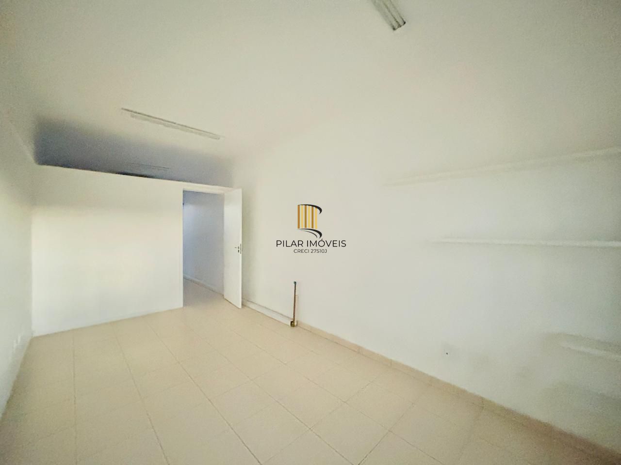 Centro Profissional El Greco Sala Comercial no Bairro Petrópolis