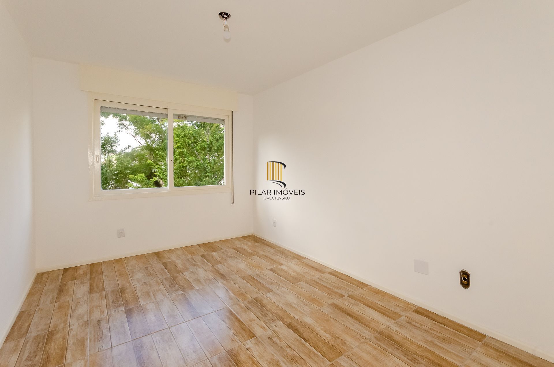 Maison Des Fleurs Apartamento de 2 dormitórios no Bairro Jardim do Salso