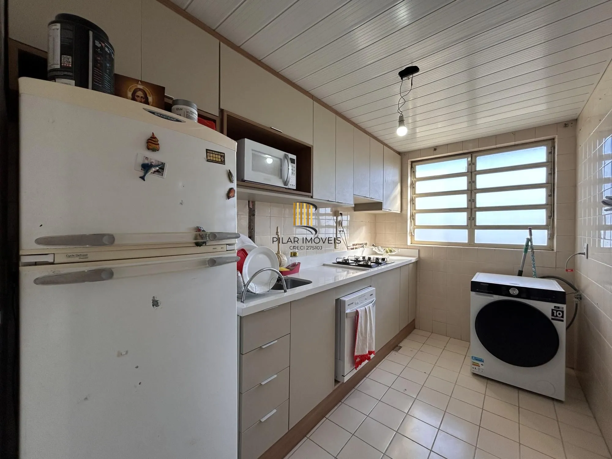 APARTAMENTO À VENDA - 2 DORMITÓRIOS - CENTRO / CANOAS - RS