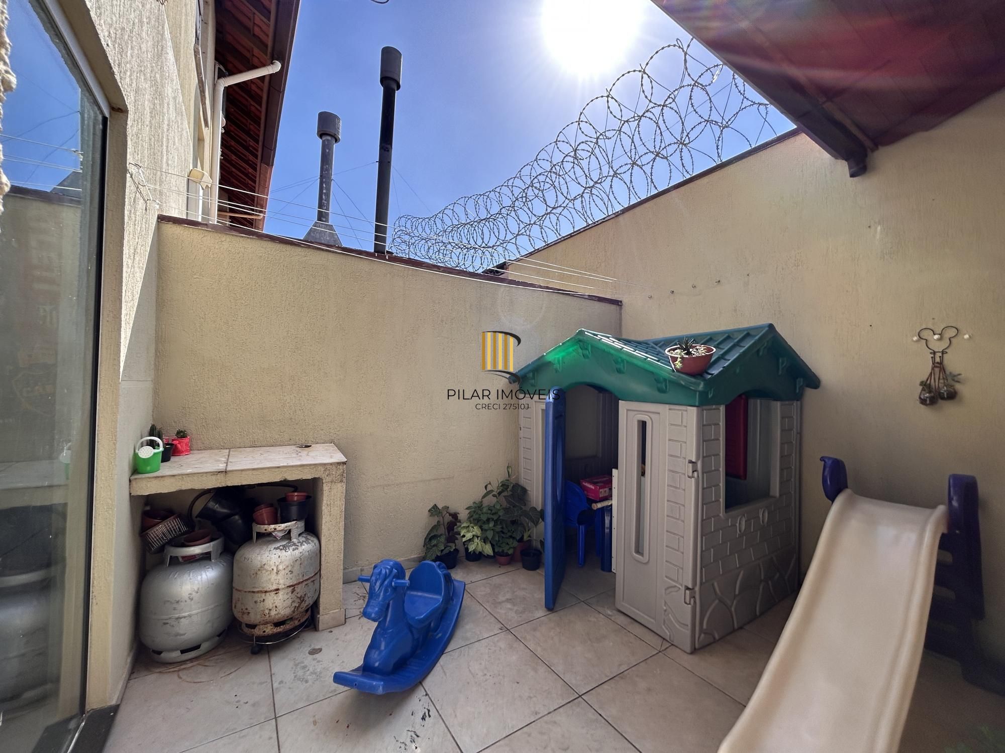 Sobrado à venda - Bairro Harmonia / Canoas - RS