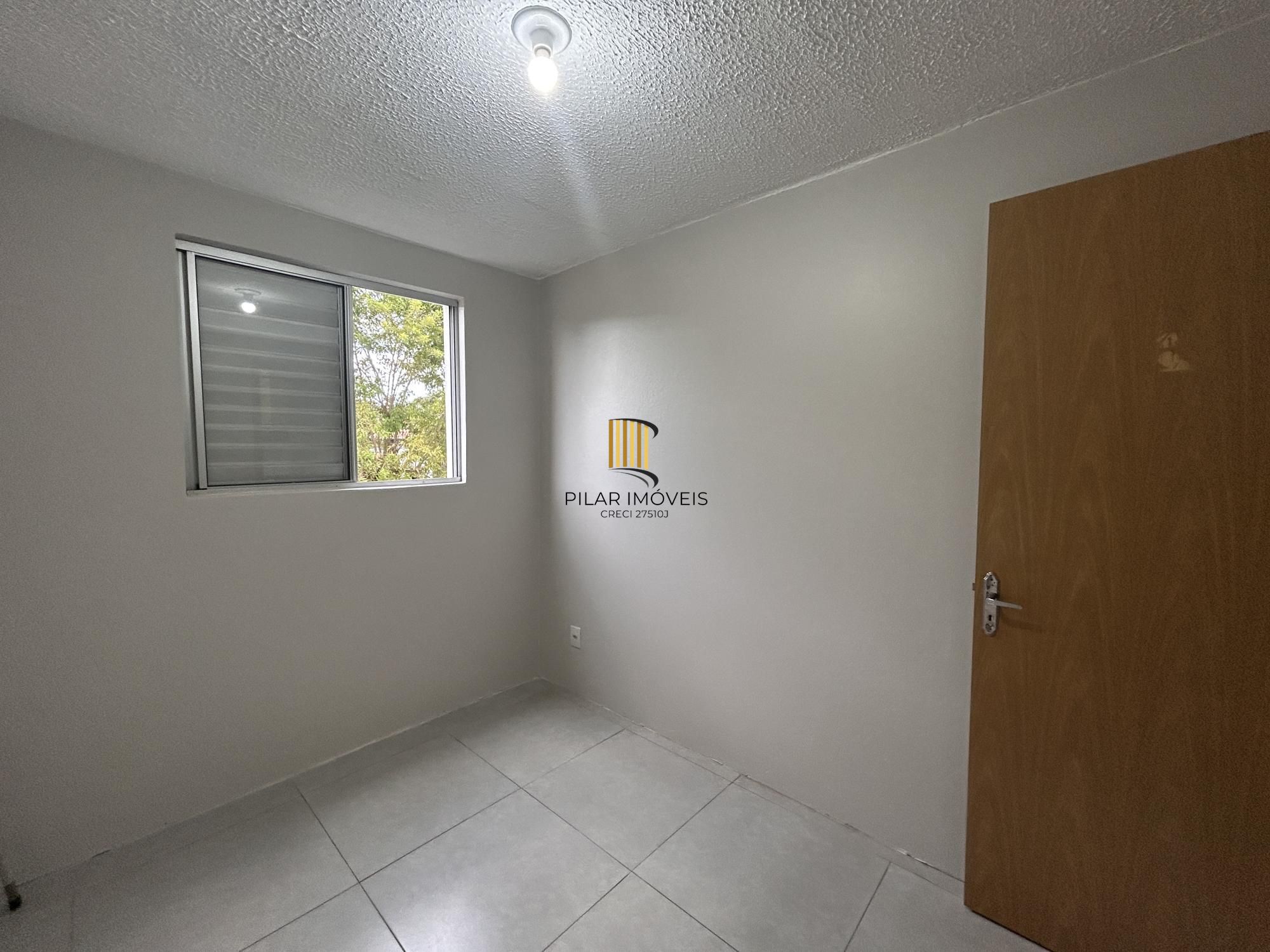 Apartamento 2 dormitórios com sacada e garagem | Condomínio com portaria 24h e lazer