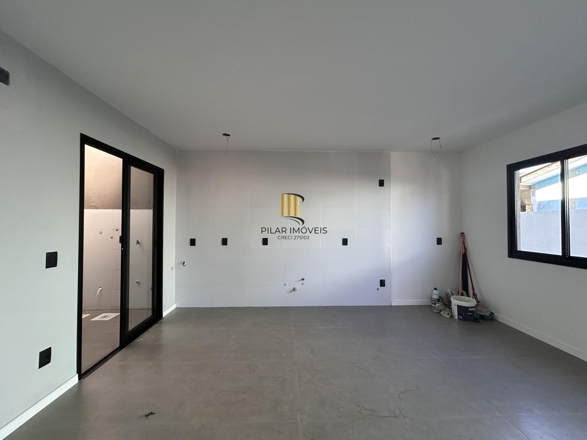 Casa 2 Dormitórios com Suíte | Garagem para 2 Carros | Ótima Localização em Canoas - Pilar Imóveis