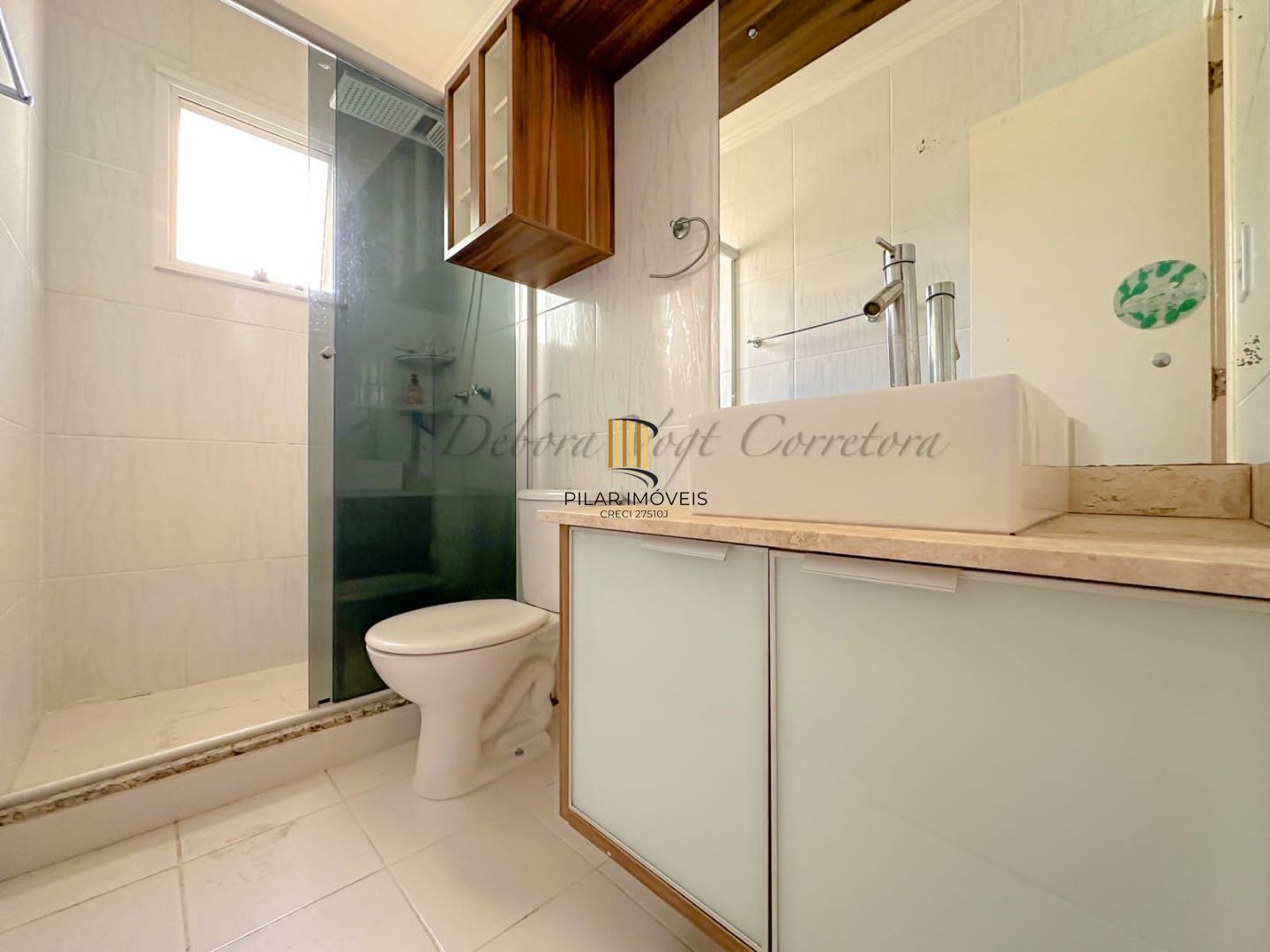 Sobrado com 2 dormitórios à venda no bairro Marechal Rondon em Canoas