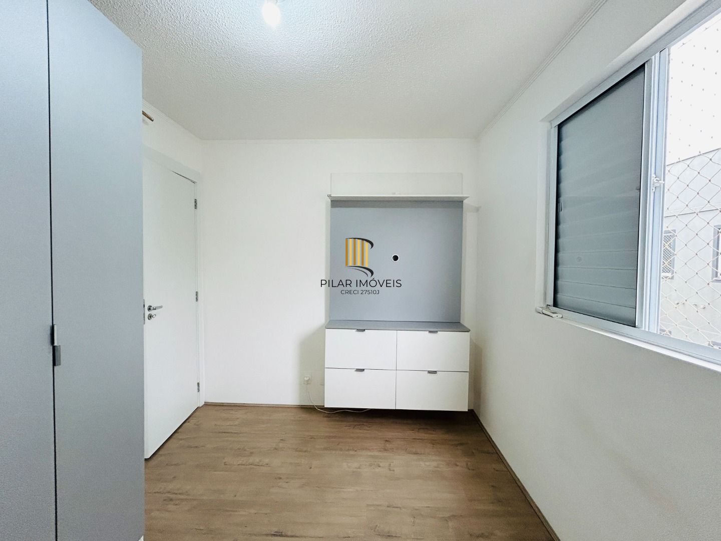 Apartamento com 2 dormitórios à venda, 43 m² por R$ 260.000,00 - Centro - Canoas/RS