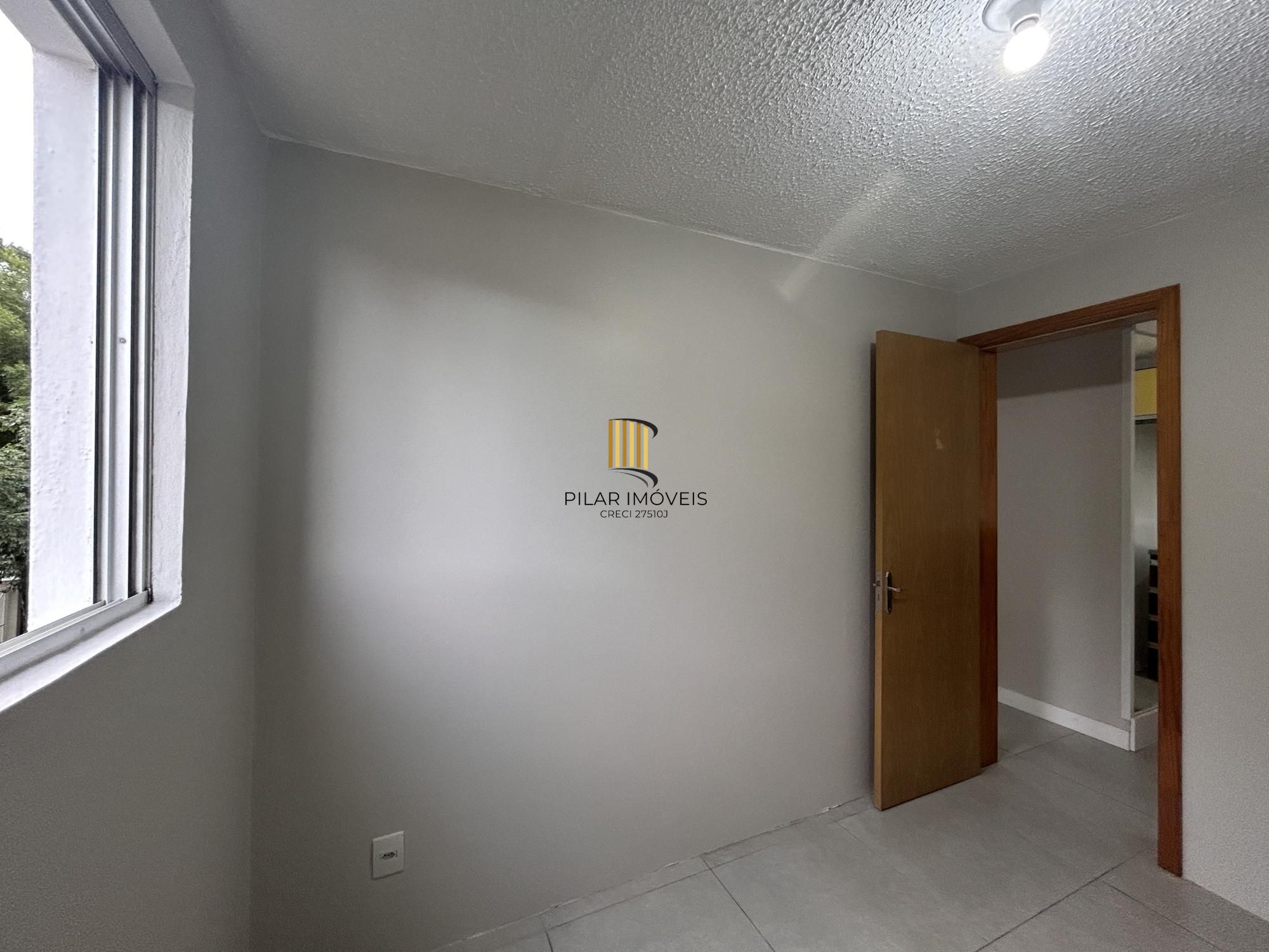 Apartamento 2 dormitórios com sacada e garagem | Condomínio com portaria 24h e lazer