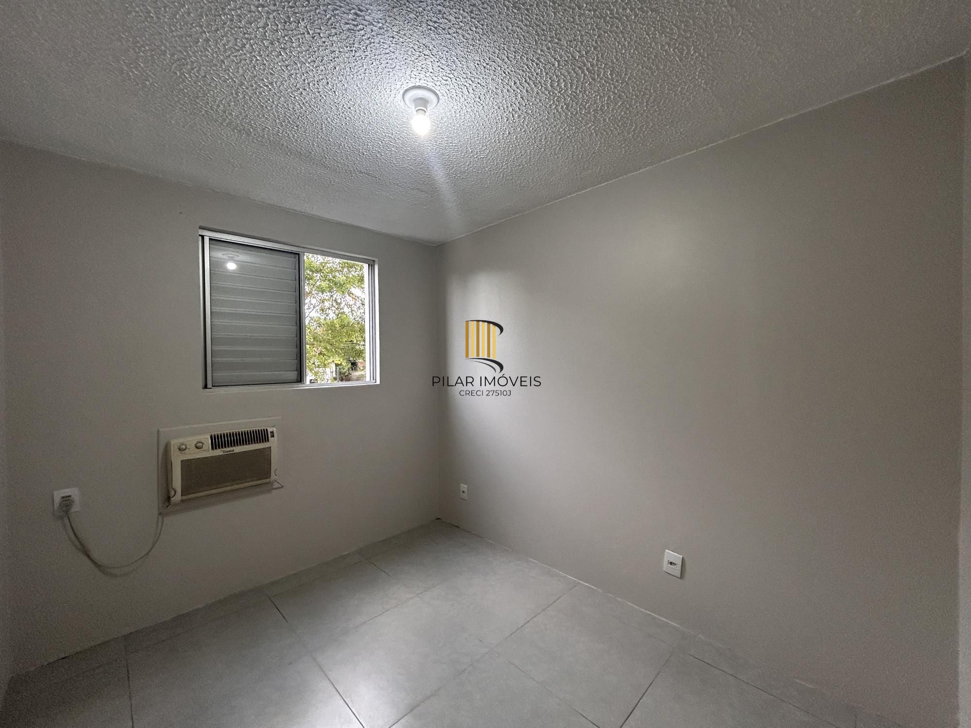 Apartamento 2 dormitórios com sacada e garagem | Condomínio com portaria 24h e lazer