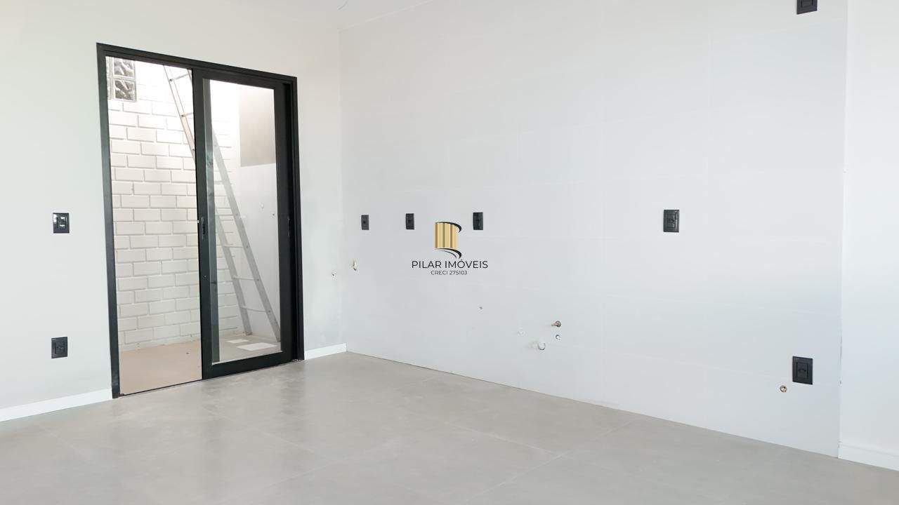 Casa 2 Dormitórios com Suíte | Garagem para 2 Carros | Ótima Localização em Canoas