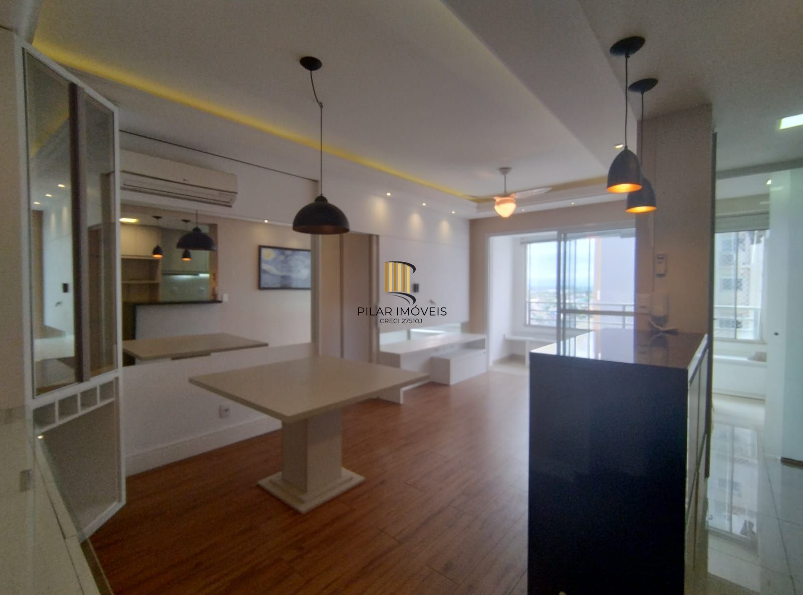 APARTAMENTO SEMIMOBILIADO - VENDA/ALUGUEL (R$3.000,00 + TX) NO CENTRO DE CANOAS!