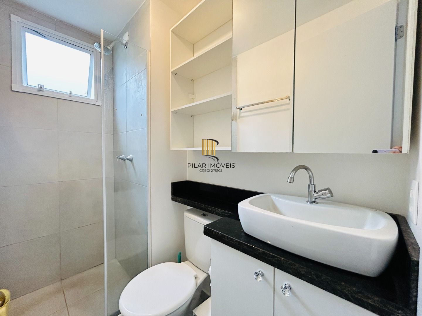 Apartamento com 2 dormitórios à venda, 43 m² por R$ 260.000,00 - Centro - Canoas/RS